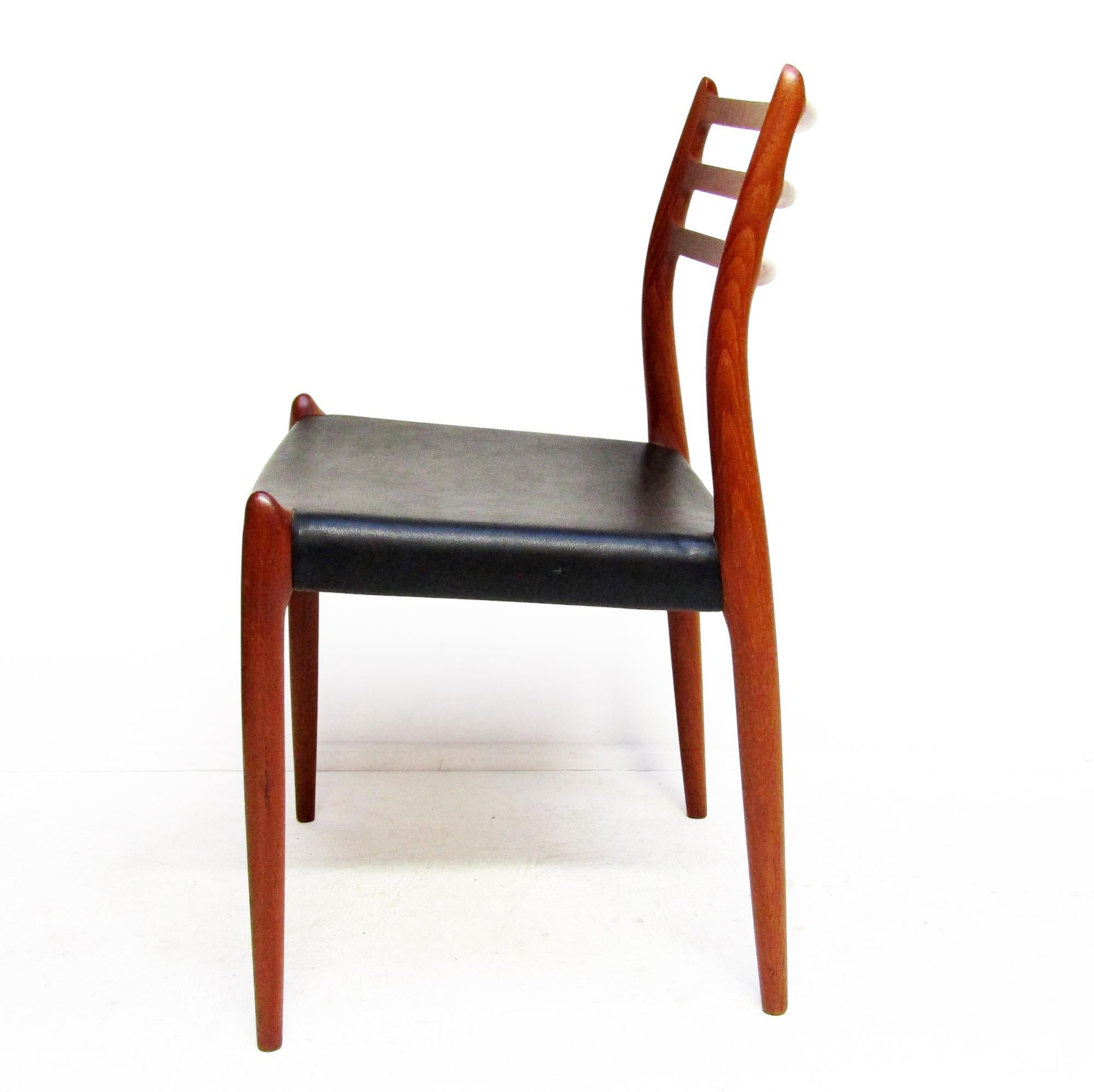 Sedia da pranzo danese Model 78 di Niels Moller del 1950 in teak In condizioni buone in vendita a Shepperton, Surrey