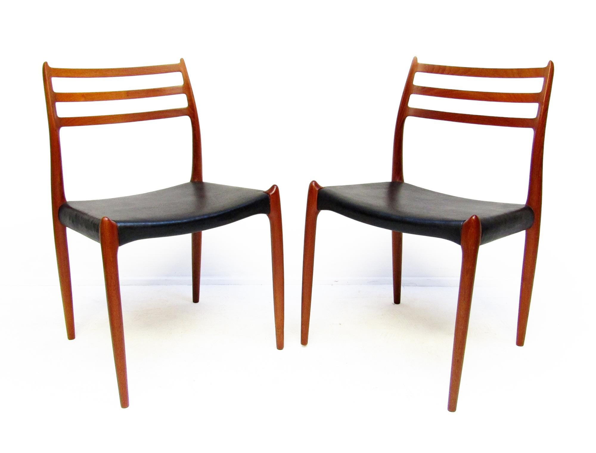 Sedia da pranzo danese Model 78 di Niels Moller del 1950 in teak in vendita 1