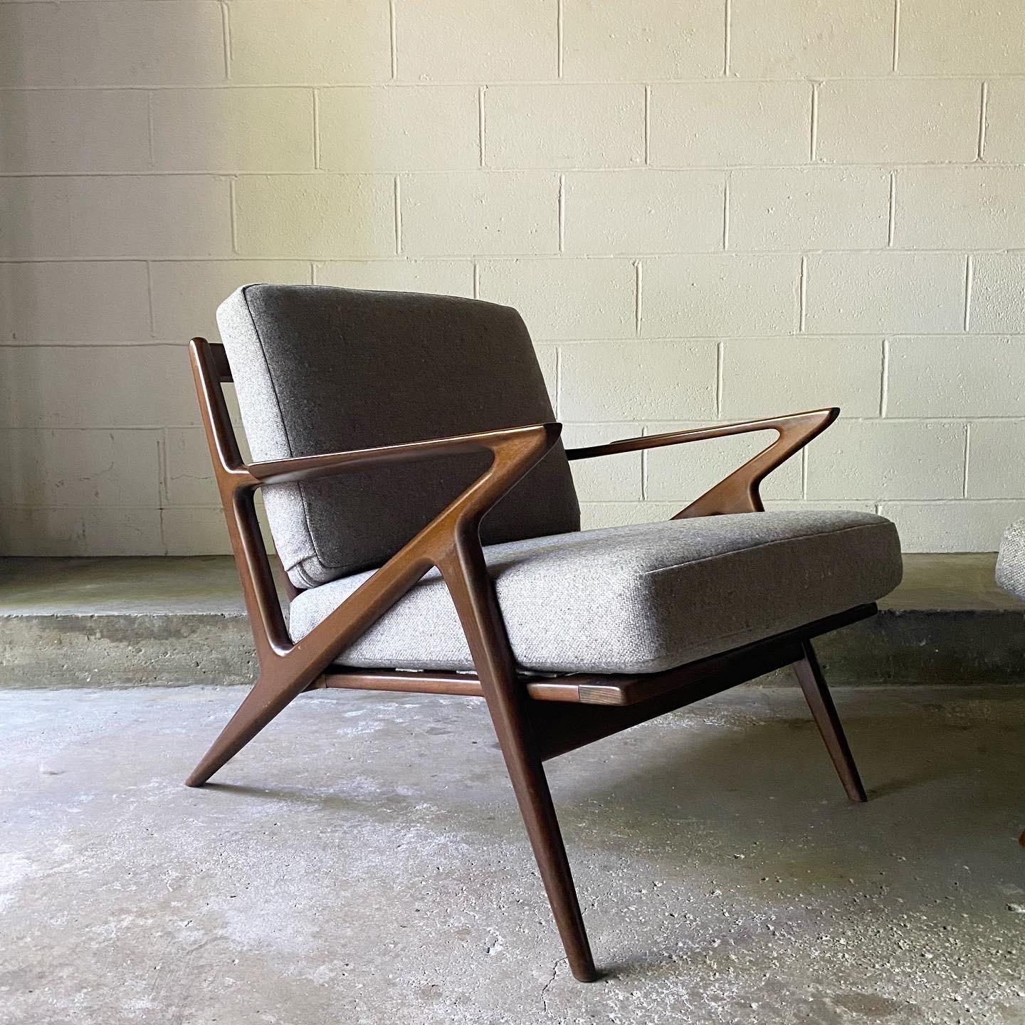 1950’s Danish Modern Pair of Poul Jensen for Selig Z Chairs 4