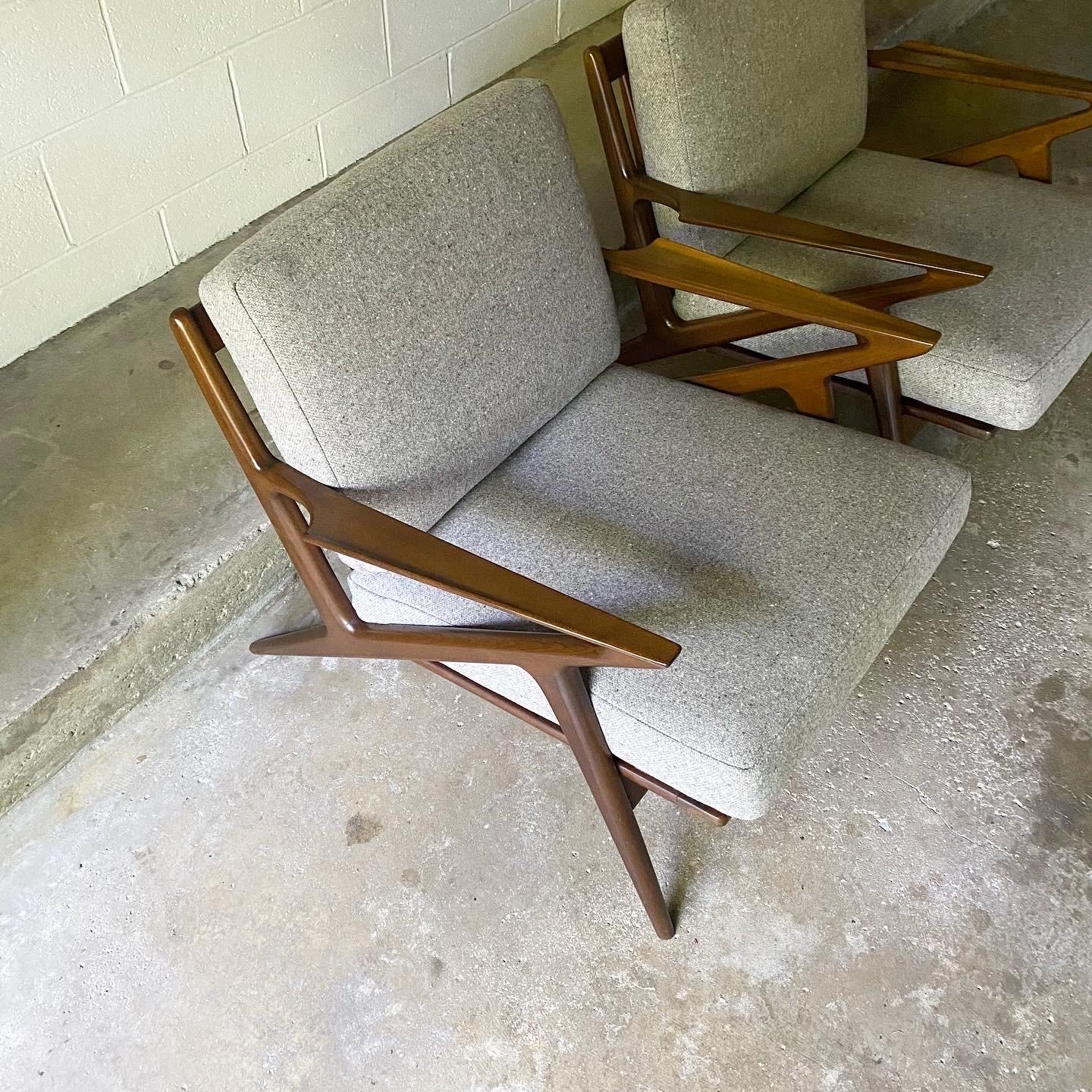 1950’s Danish Modern Pair of Poul Jensen for Selig Z Chairs 1