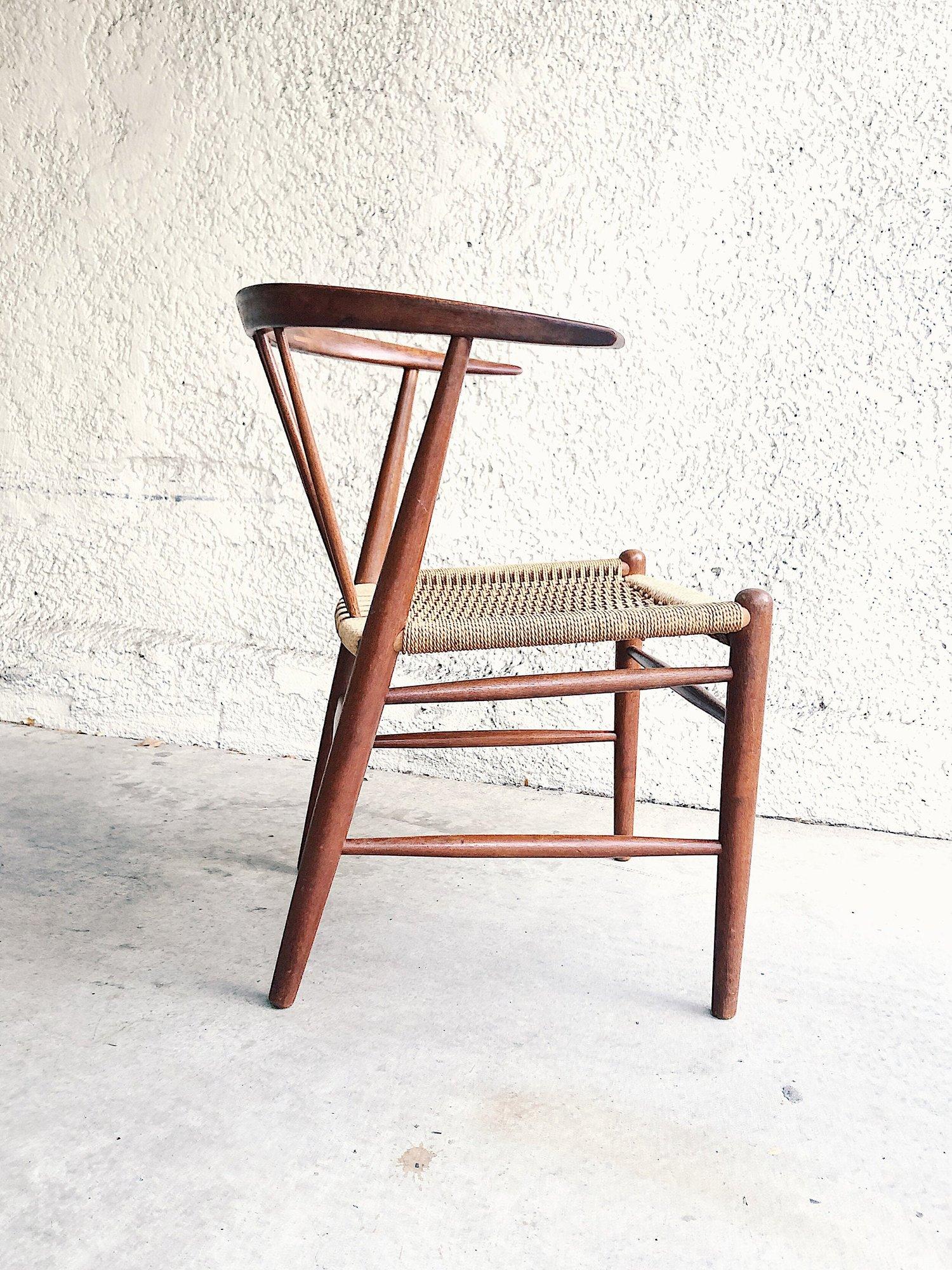 20th Century “24GT” Side chair by Illum Wikkelsø for Niels Eilersen, Denmark, c. 1959 For Sale