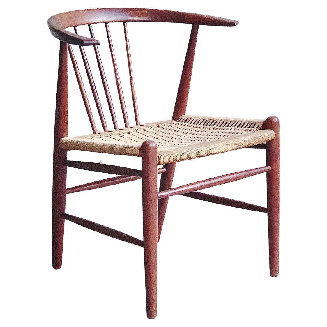 “24GT” Side chair by Illum Wikkelsø for Niels Eilersen, Denmark, c. 1959 For Sale