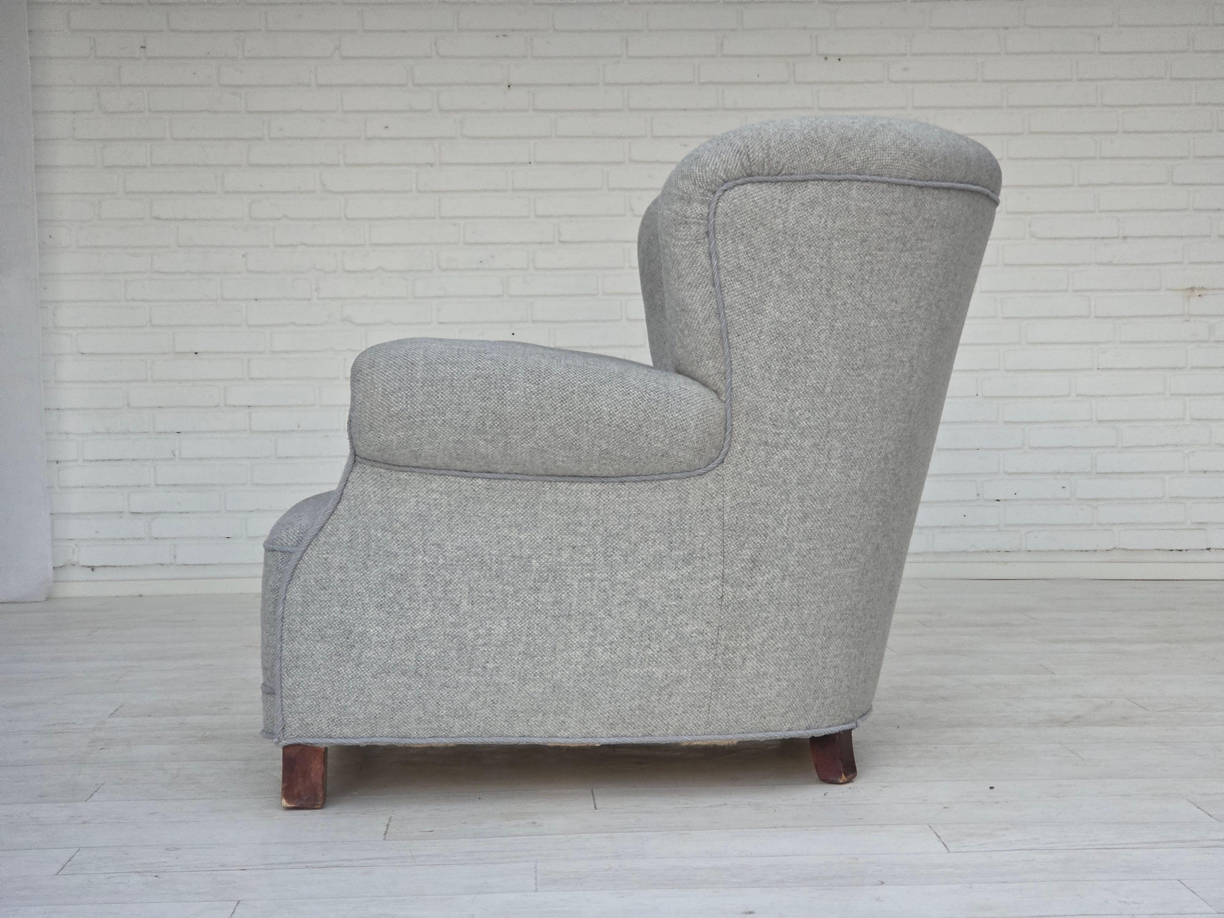 1950er Jahre, dänischer Relaxsessel von Fritz Hansen, Modell 1518, Möbelwollstoff. im Angebot 13
