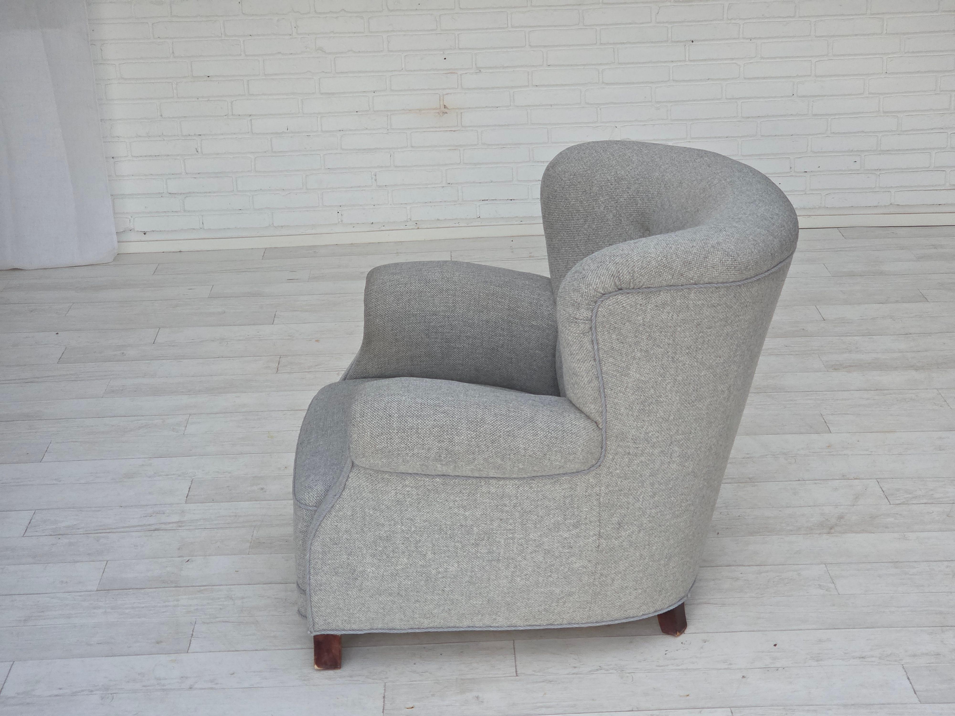 1950er Jahre, dänischer Relaxsessel von Fritz Hansen, Modell 1518, Möbelwollstoff. im Angebot 1