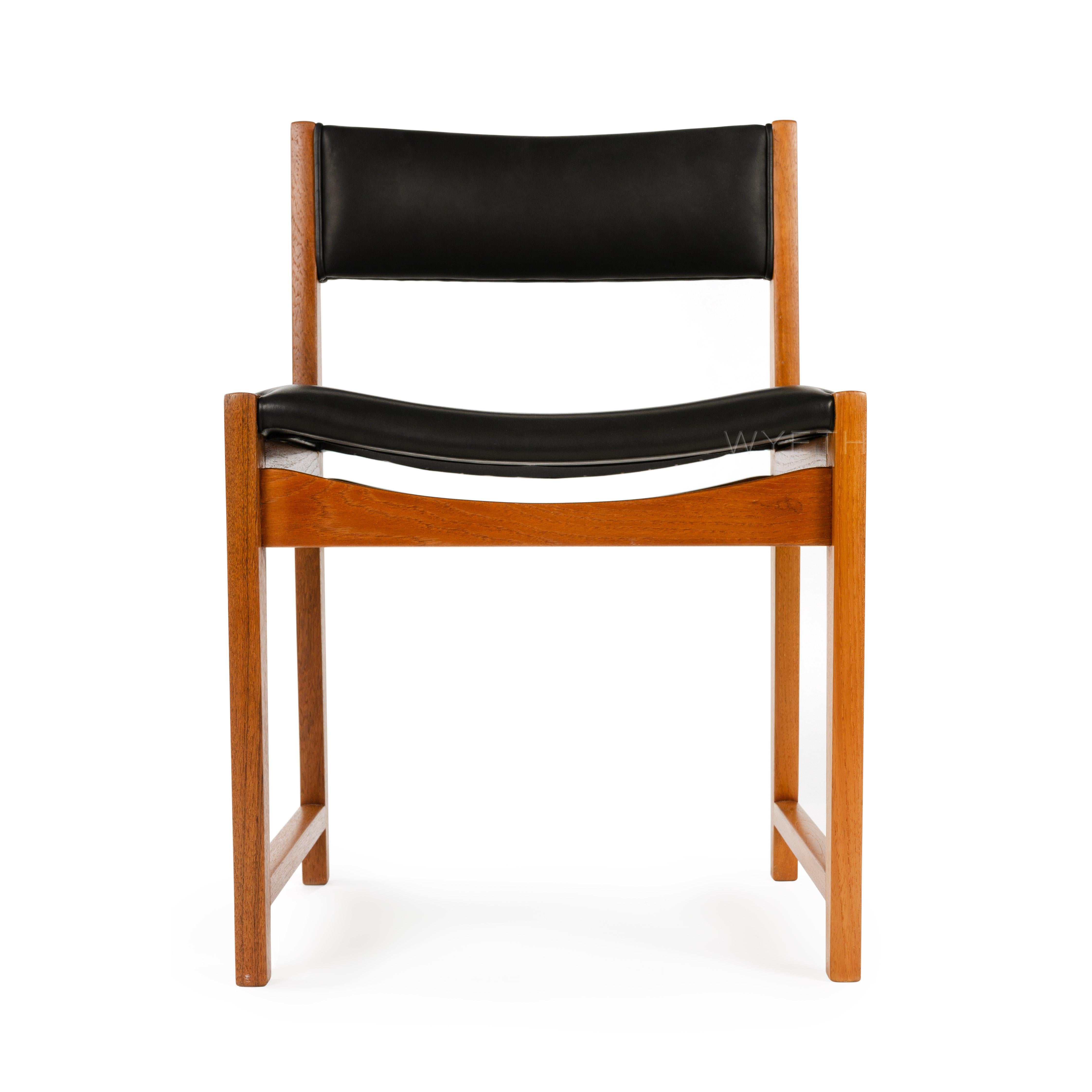 Scandinave moderne 1950s Danish Set of Eight Dining Chairs by Peter Hvidt & Orla Mölgaard-Nielsen en vente