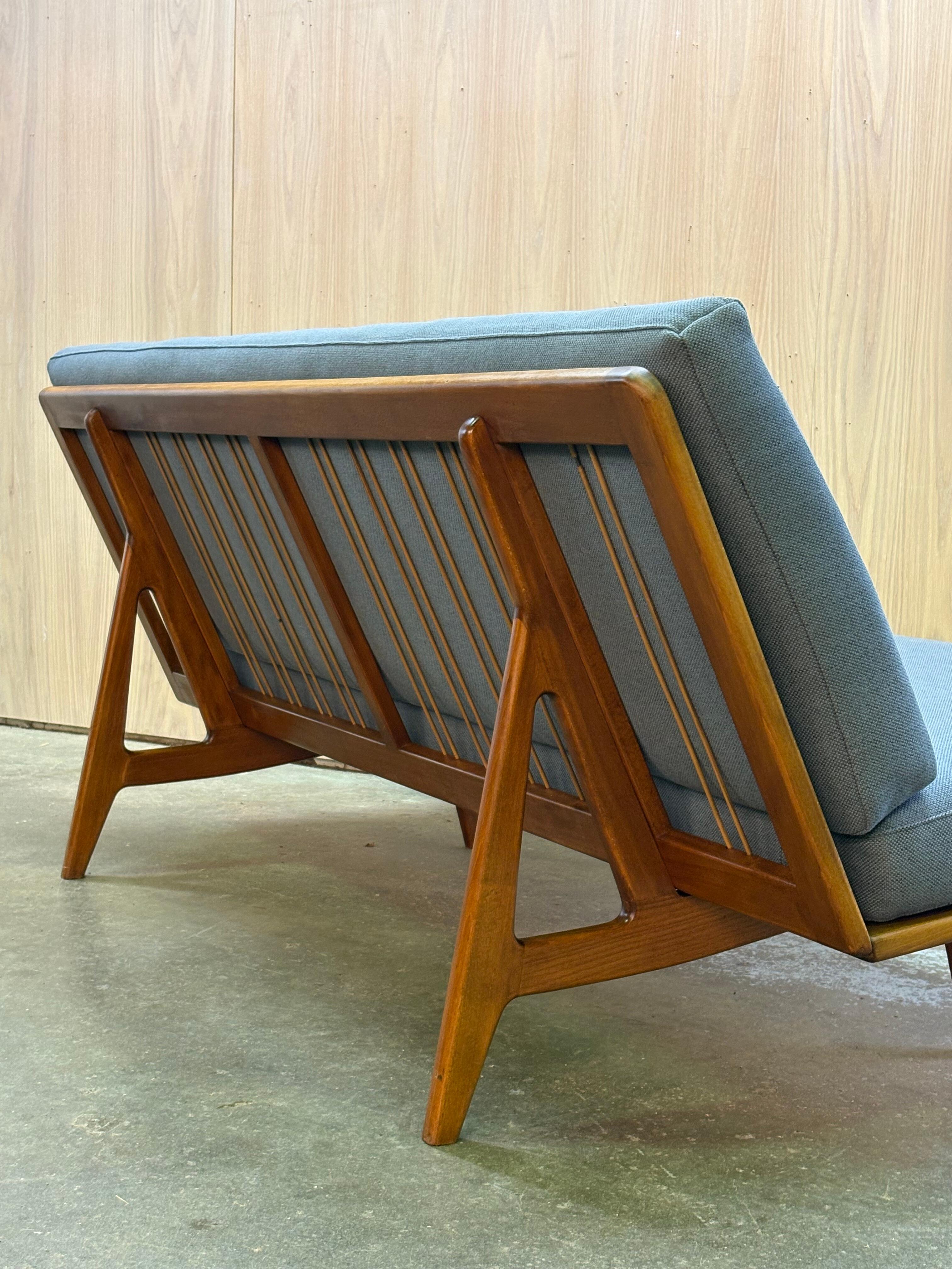 1950s Danish Sofa - Thumbnail 5