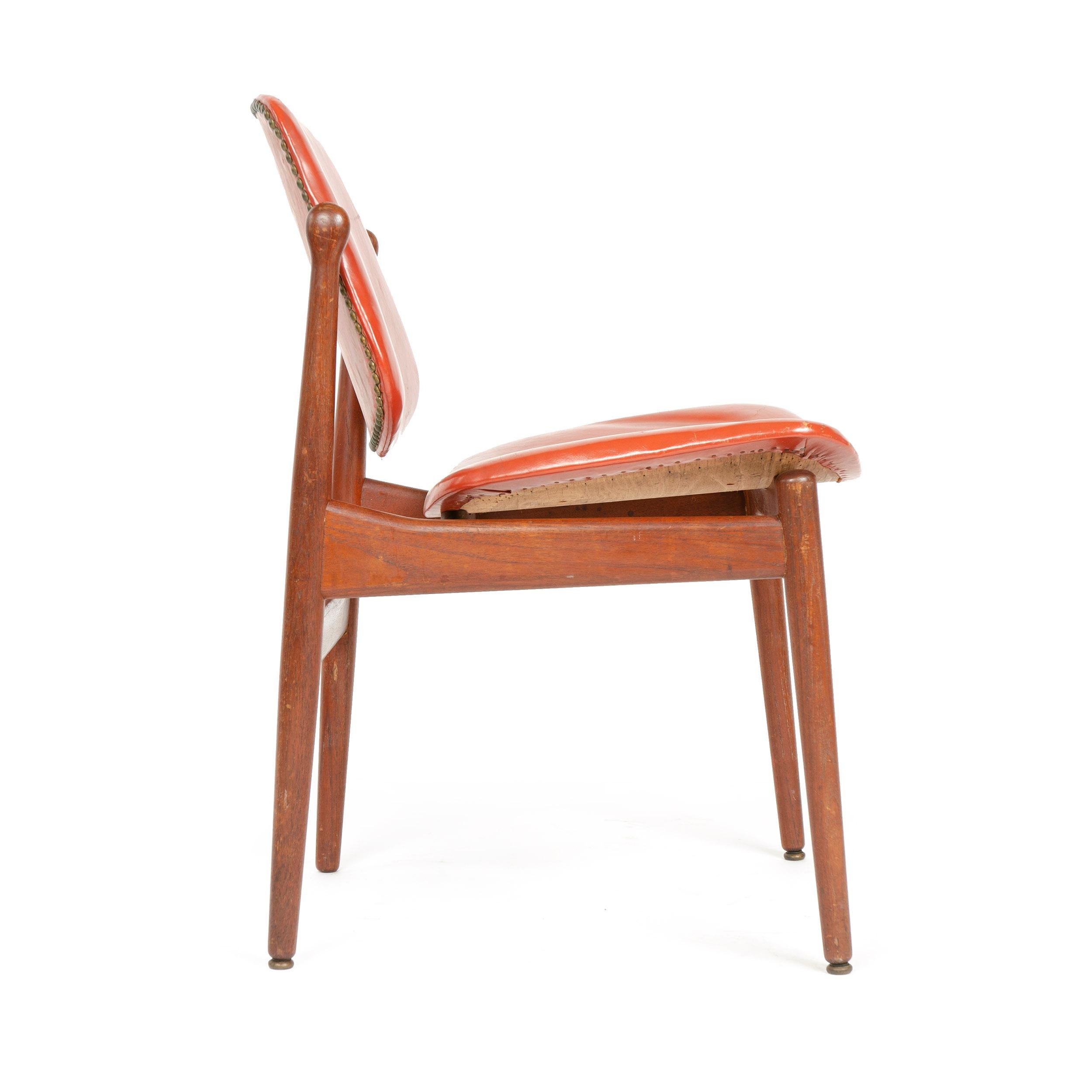 Scandinavian Modern 1950s Danish Solid Teak Dining Chair by Arne Vodder for France & Daverkosen For Sale