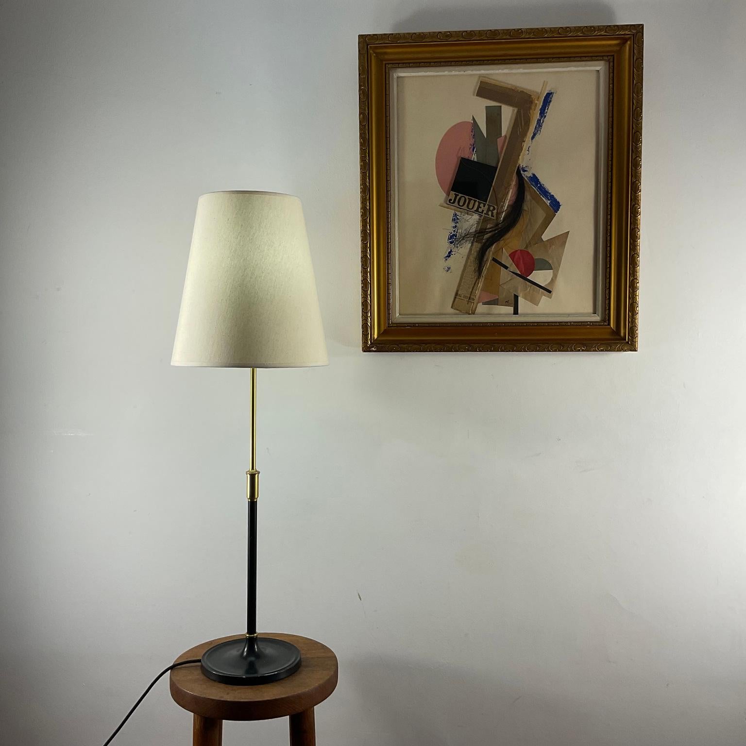 1950s Danish Table Lamp Designed by Aage Petersen Manufactured by Le Klint For Sale 1