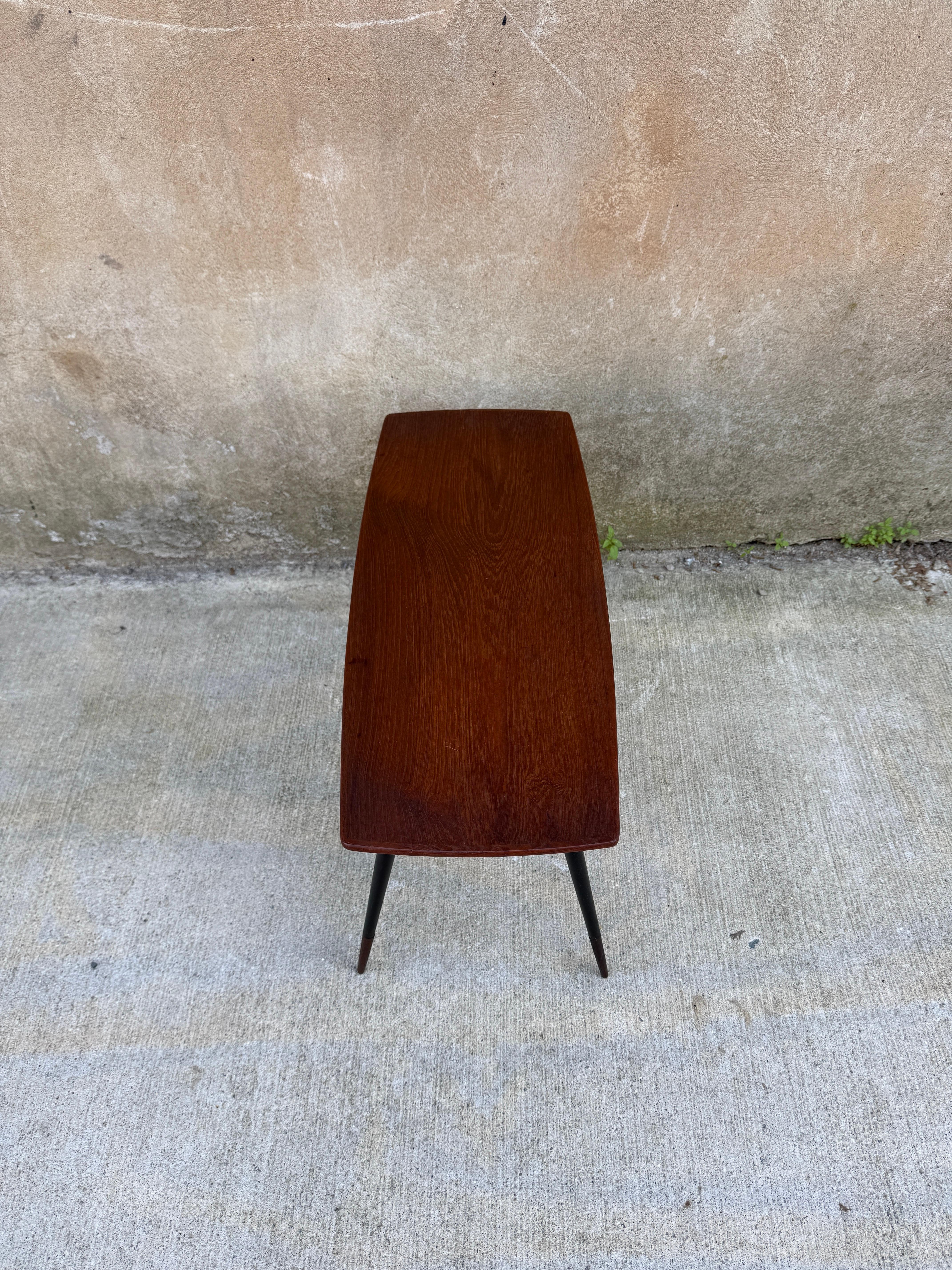 Tables gigognes danoises en teck des années 1950 - I Holm Sorensen en vente 7