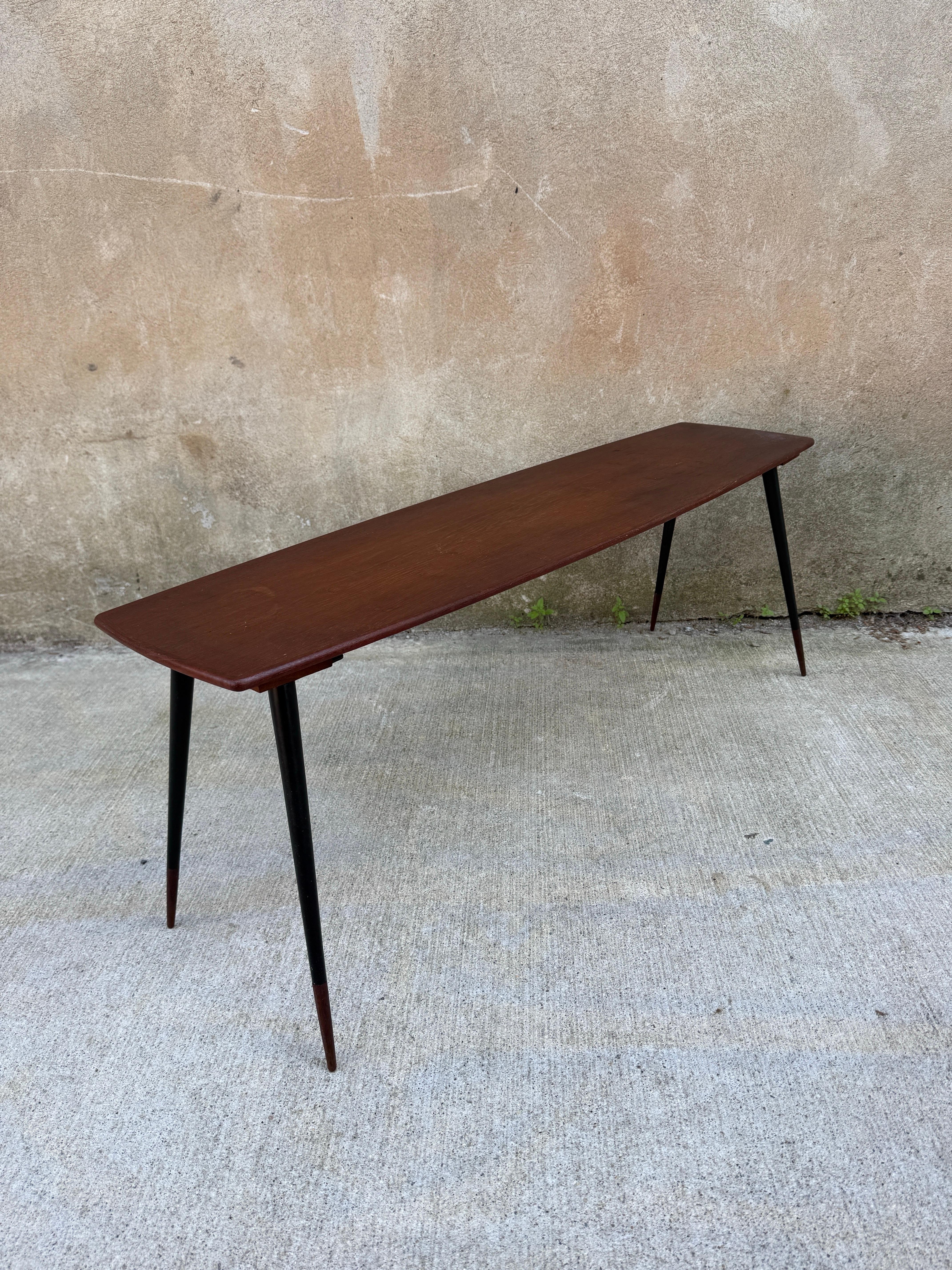 Danois Tables gigognes danoises en teck des années 1950 - I Holm Sorensen en vente