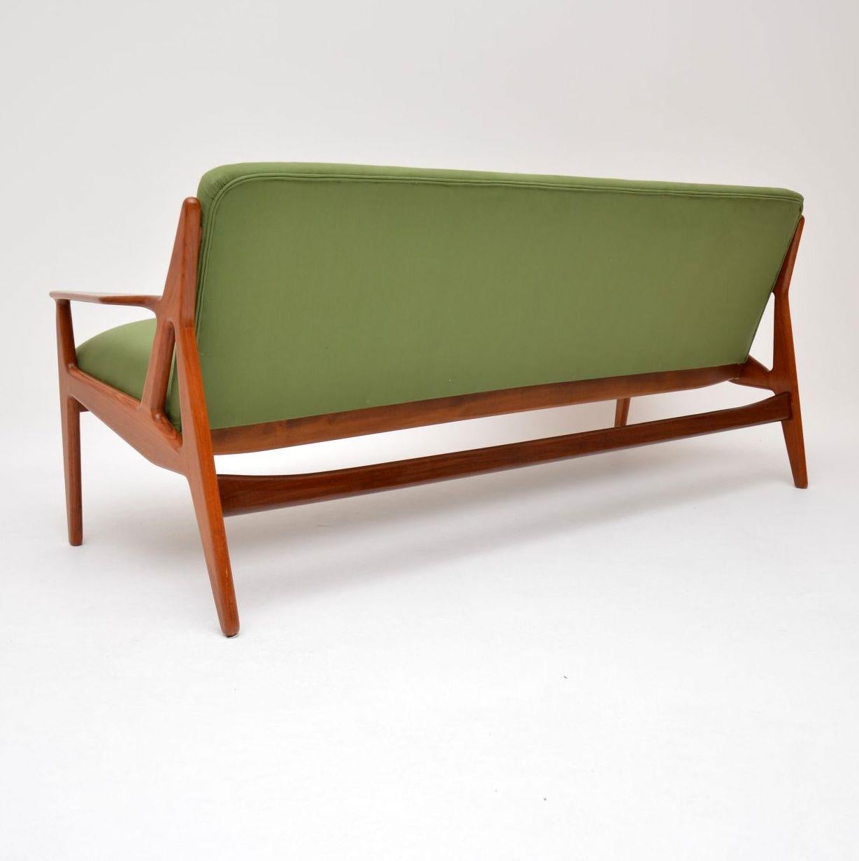 1950’s Danish Teak Sofa by Arne Vodder 4