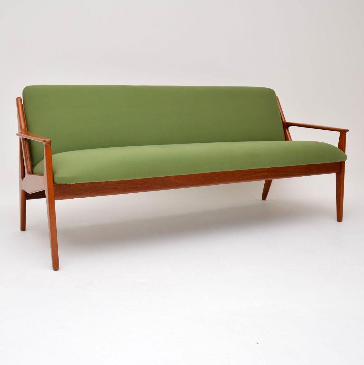 1950s Danish Teak Sofa by Arne Vodder 3