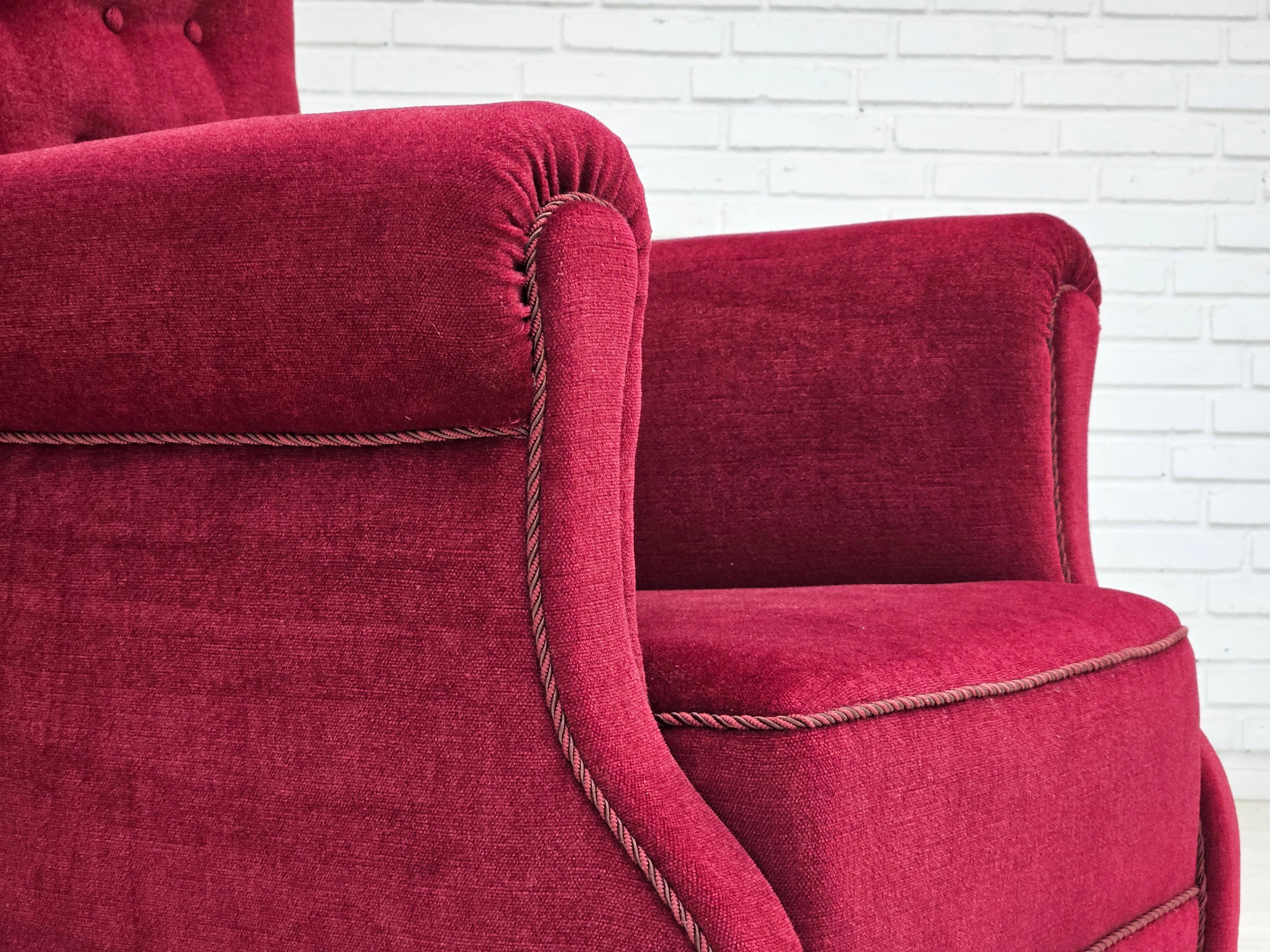 1950s, Danish vintage armchair in cherry-red velvet, original condition. In Good Condition In Tarm, 82