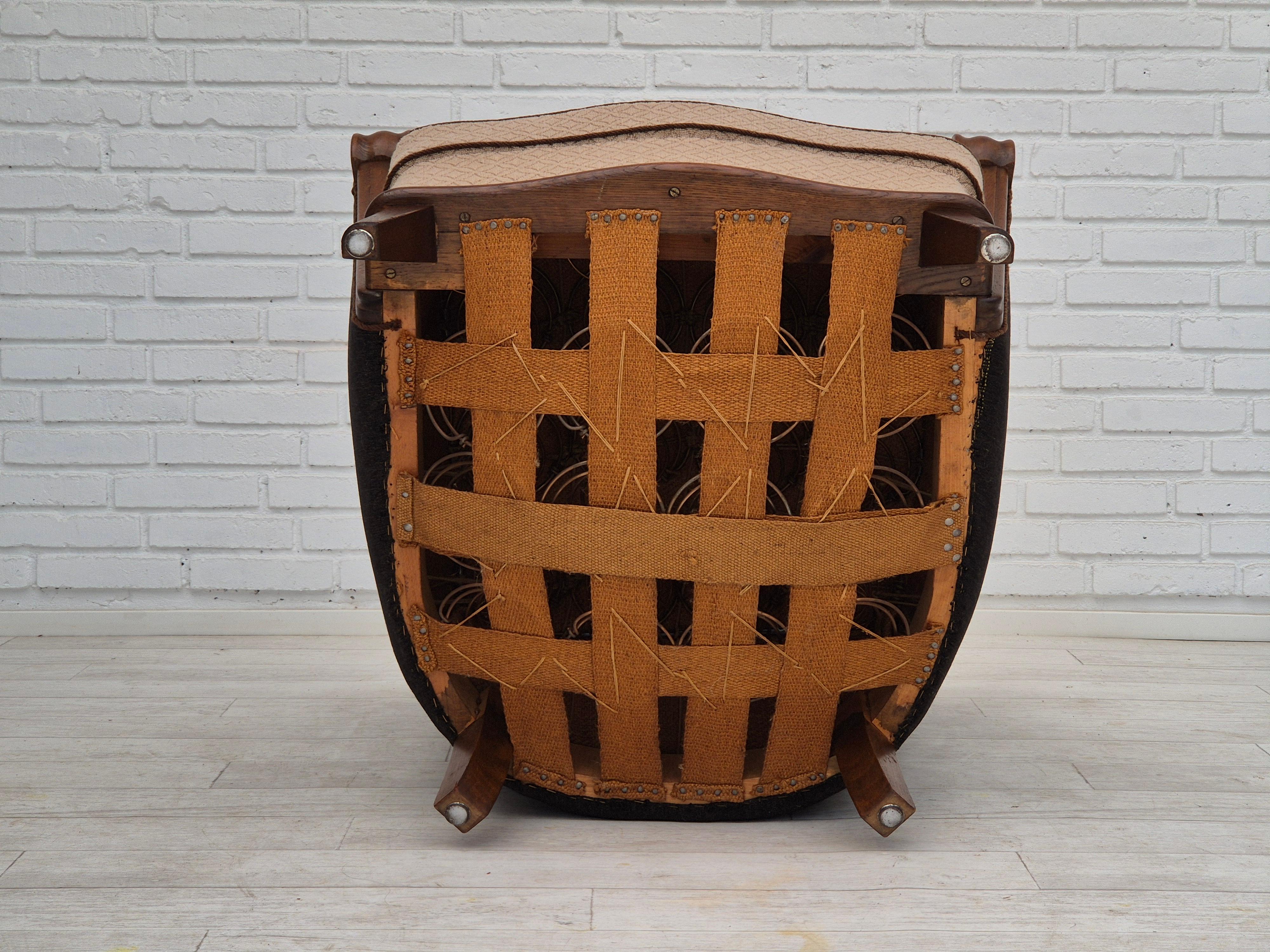 Años 50, sillón danés vintage, algodón/lana marrón claro, madera de roble. en venta 8