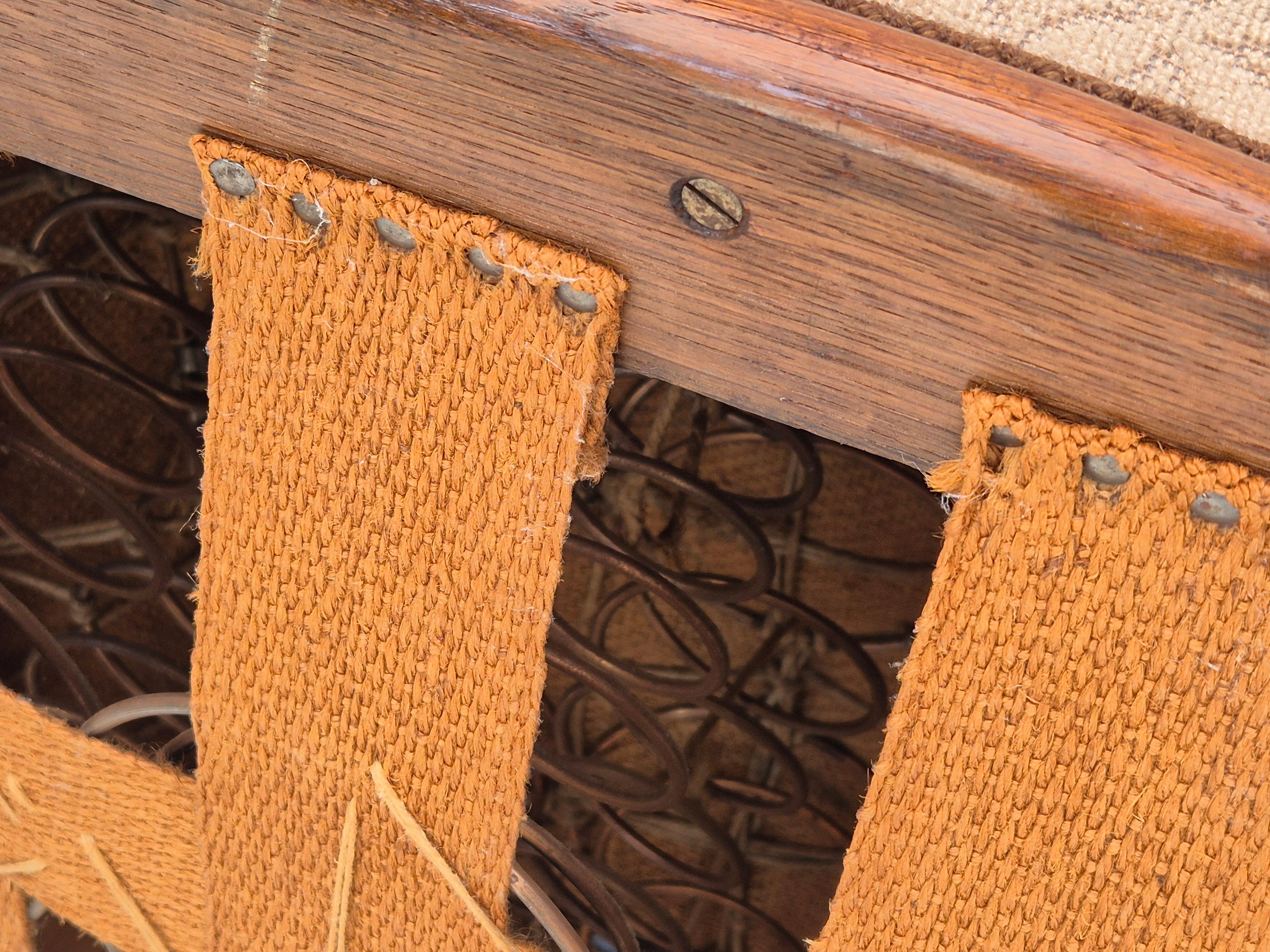 Años 50, sillón danés vintage, algodón/lana marrón claro, madera de roble. en venta 9