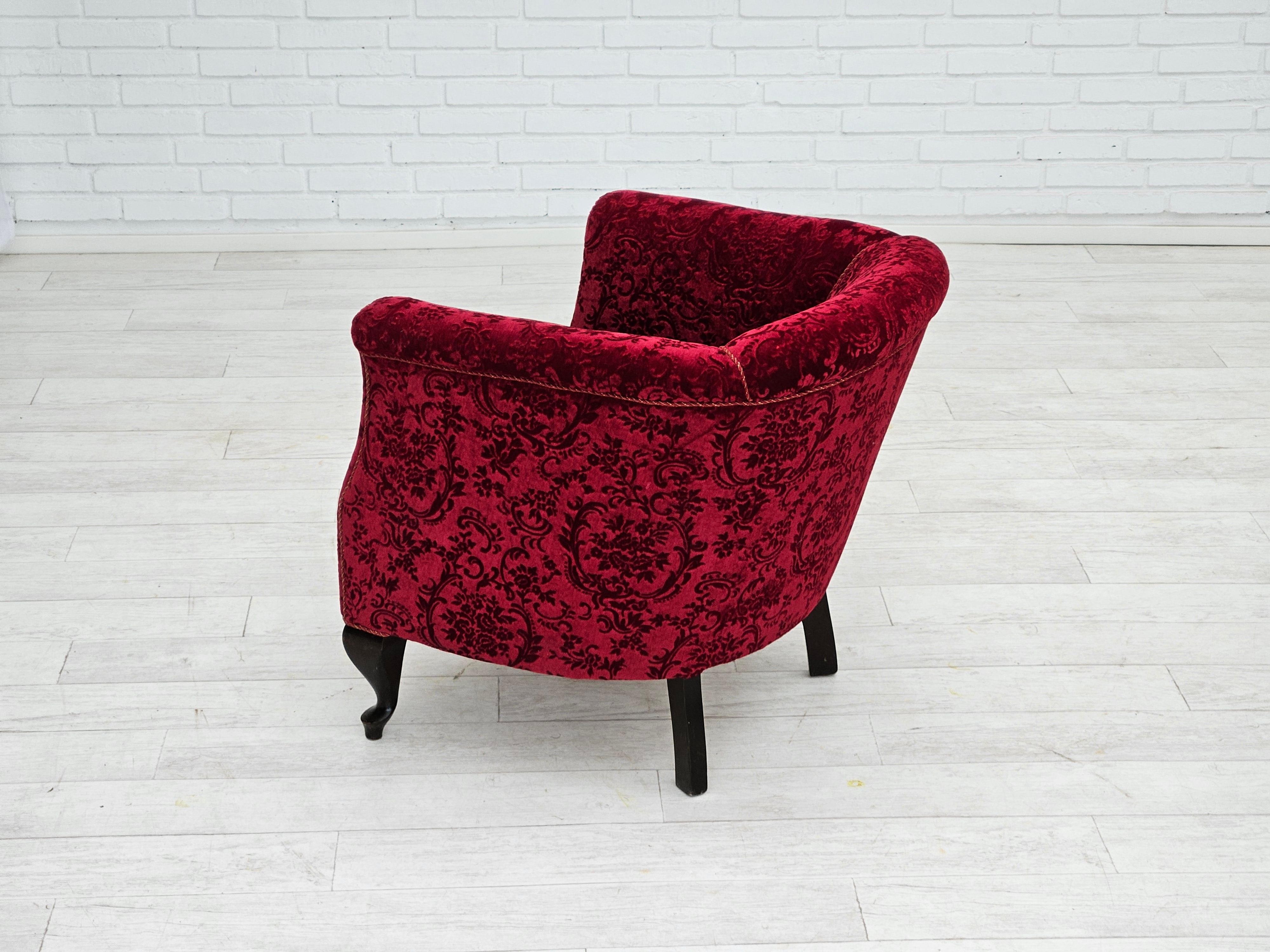 1950s, Danish vintage chair, red cotton/wool fabric, beech wood. For Sale 2