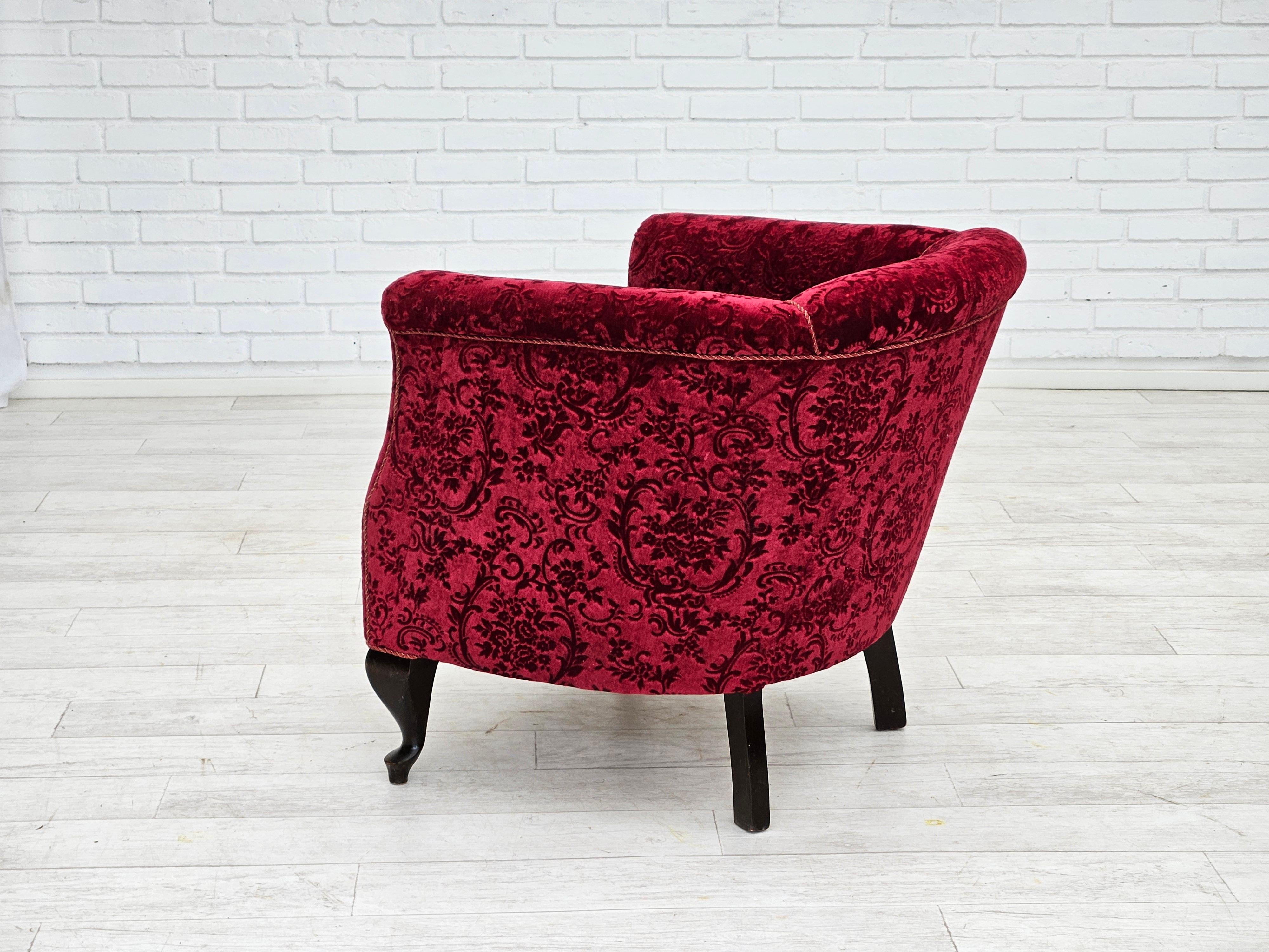 1950er Jahre, dänischer Vintage-Stuhl, roter Baumwoll-/Wollstoff, Buchenholz. im Angebot 2