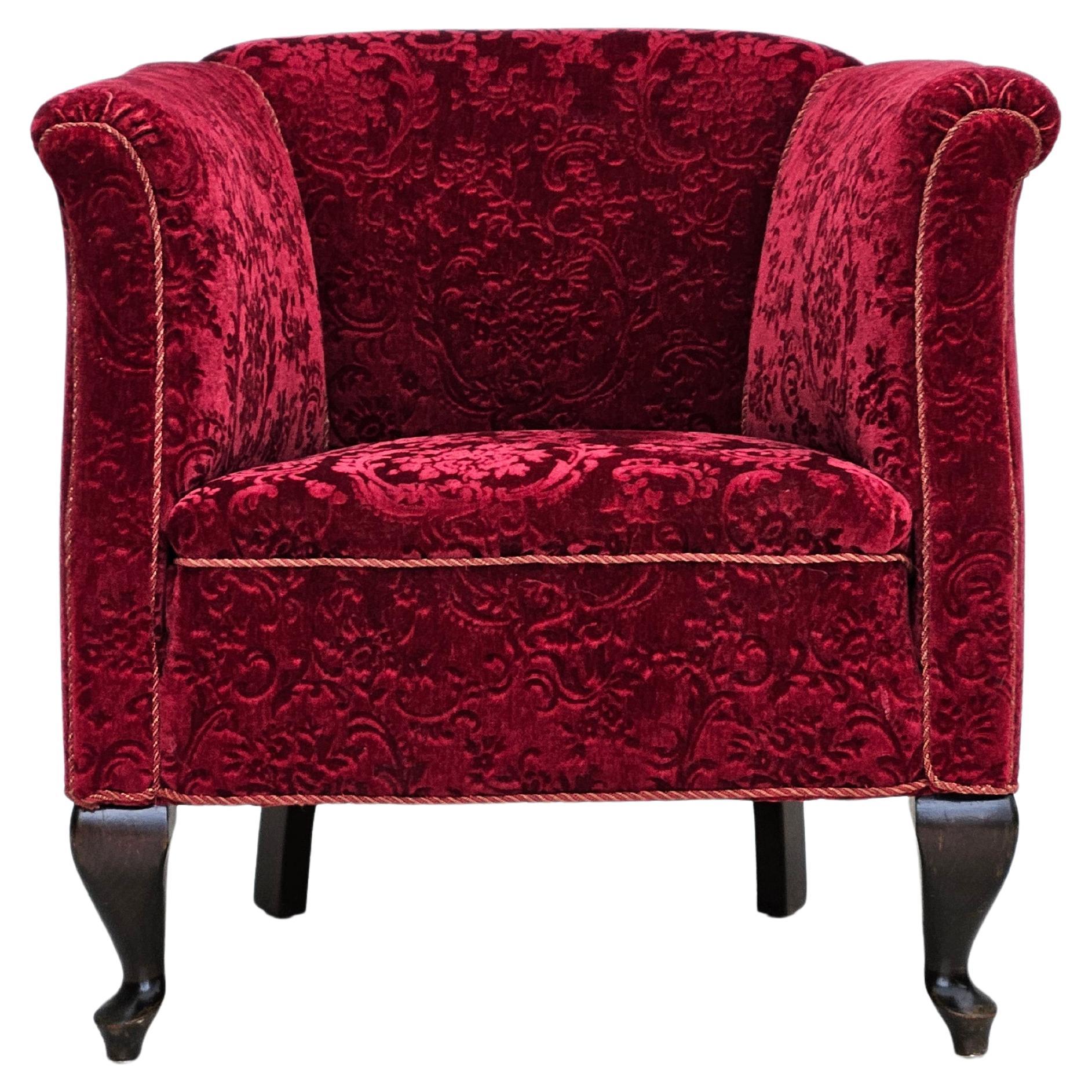 Chaise vintage danoise des années 1950, tissu coton/laine rouge, bois de hêtre.