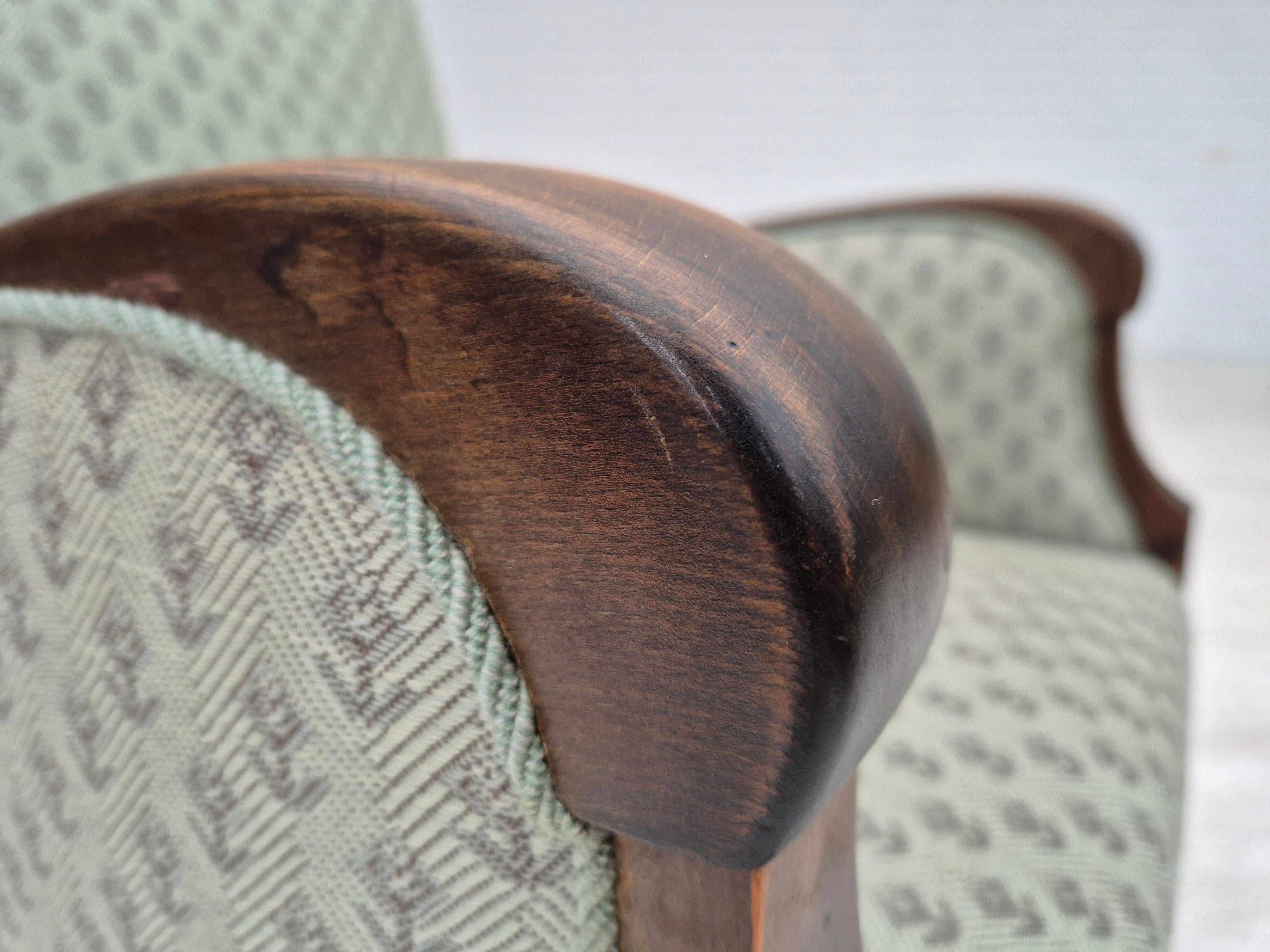 Sillón danés vintage de los años 50, retapizado, tejido de mezcla de lana. en venta 7