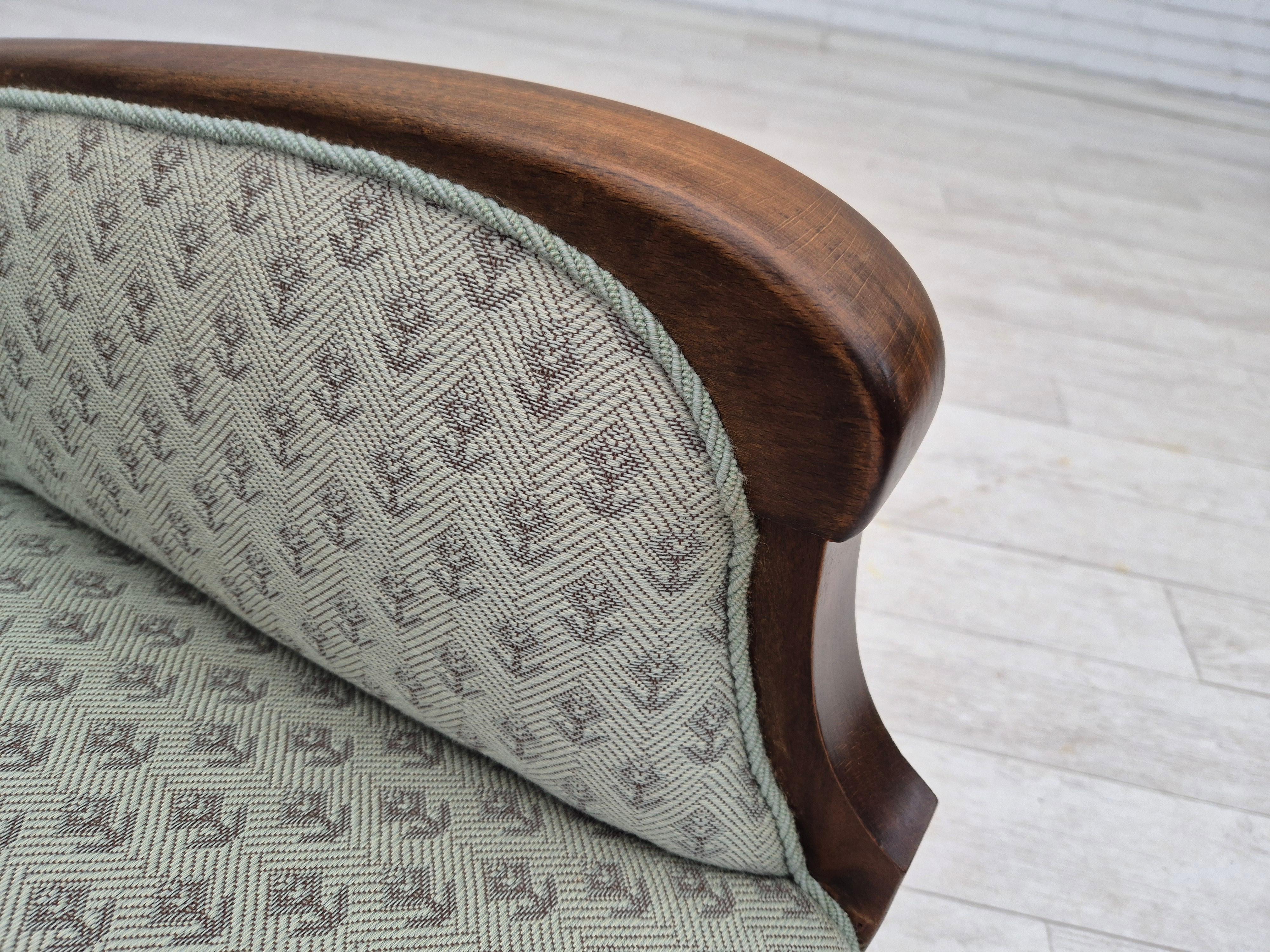 Sillón danés vintage de los años 50, retapizado, tejido de mezcla de lana. en venta 9