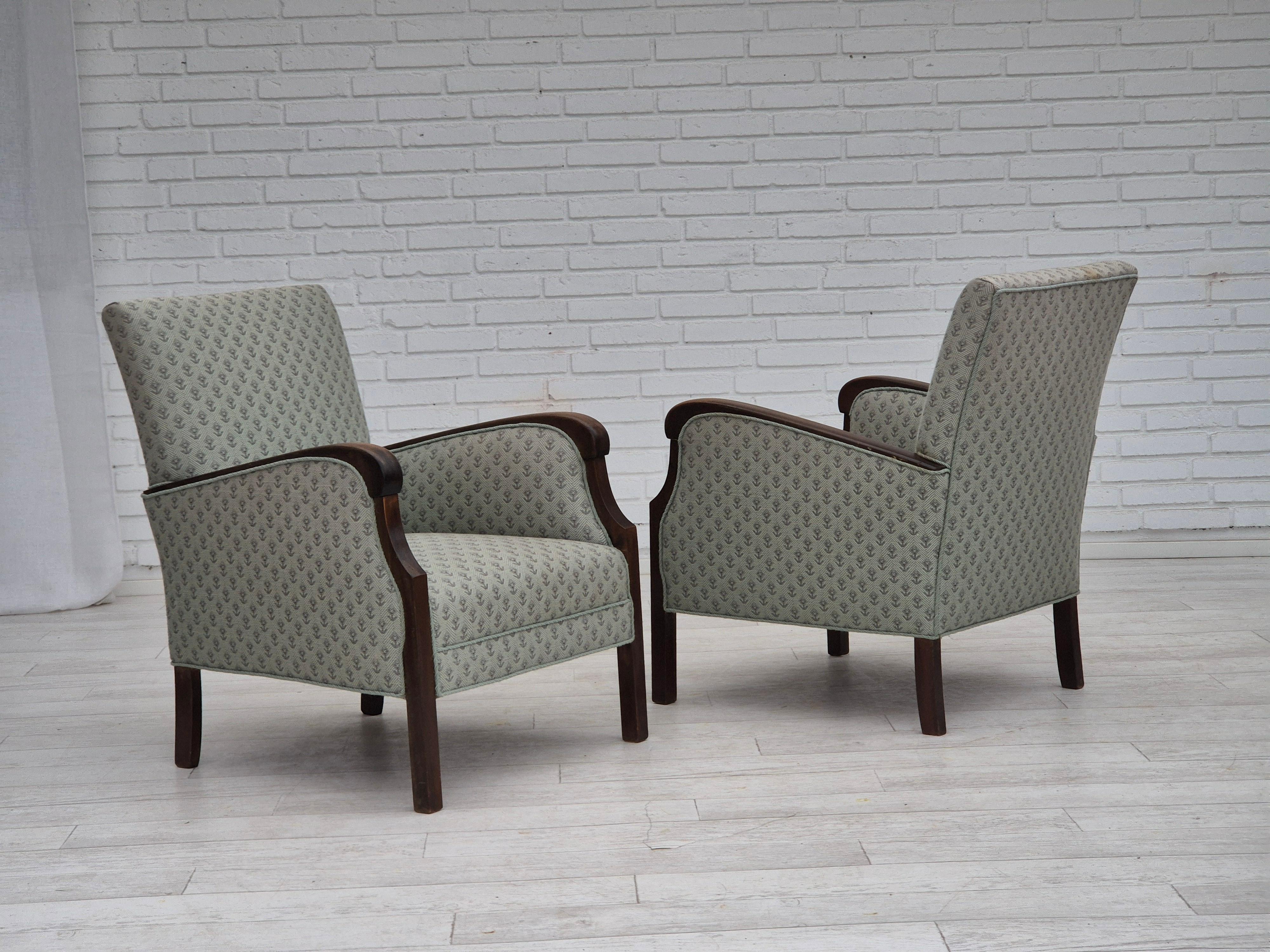 Sillón danés vintage de los años 50, retapizado, tejido de mezcla de lana. en Bueno estado para la venta en Tarm, 82