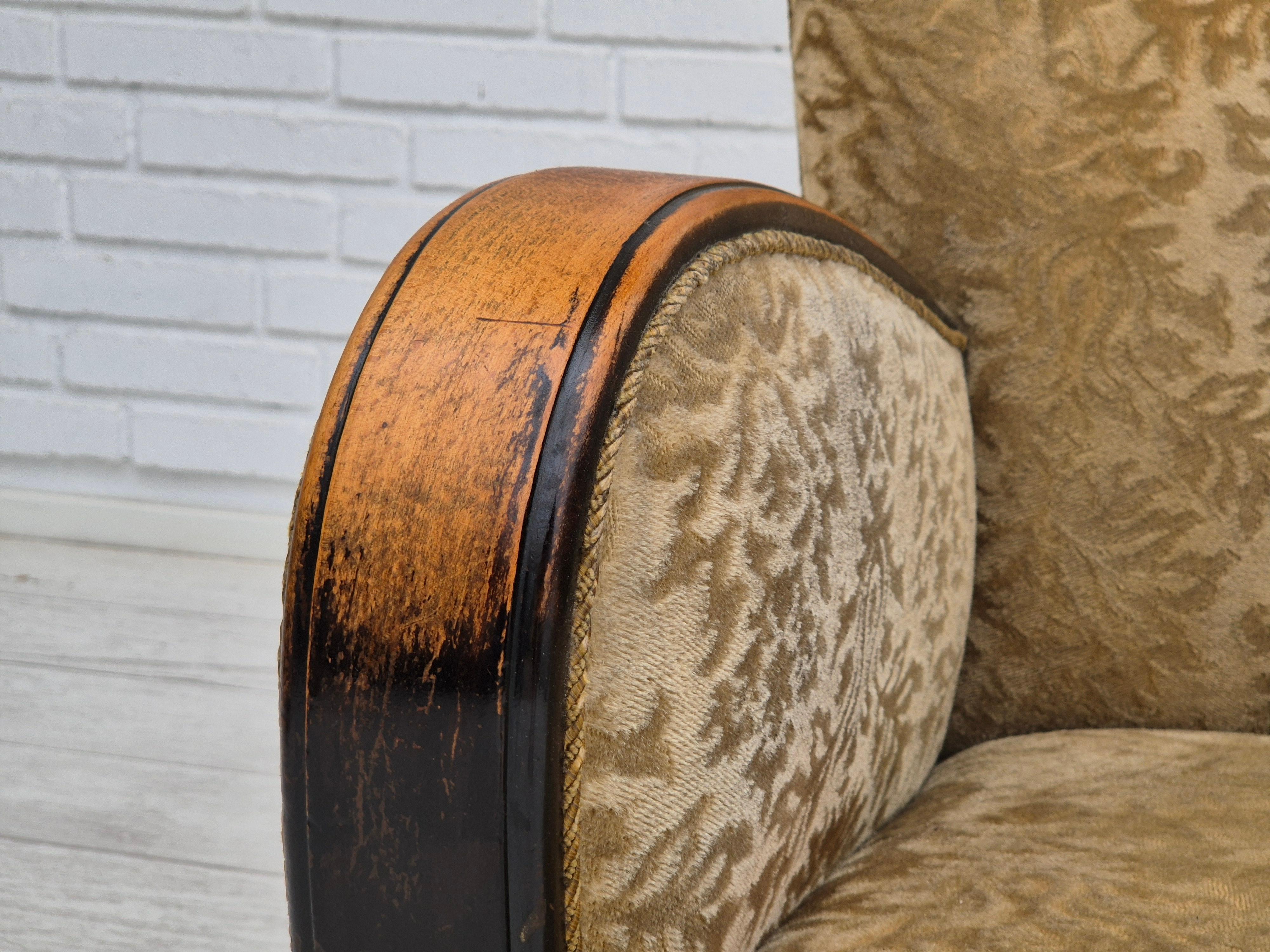 1950s, Danish vintage relax armchair, furniture velour, ash wood. en vente 7