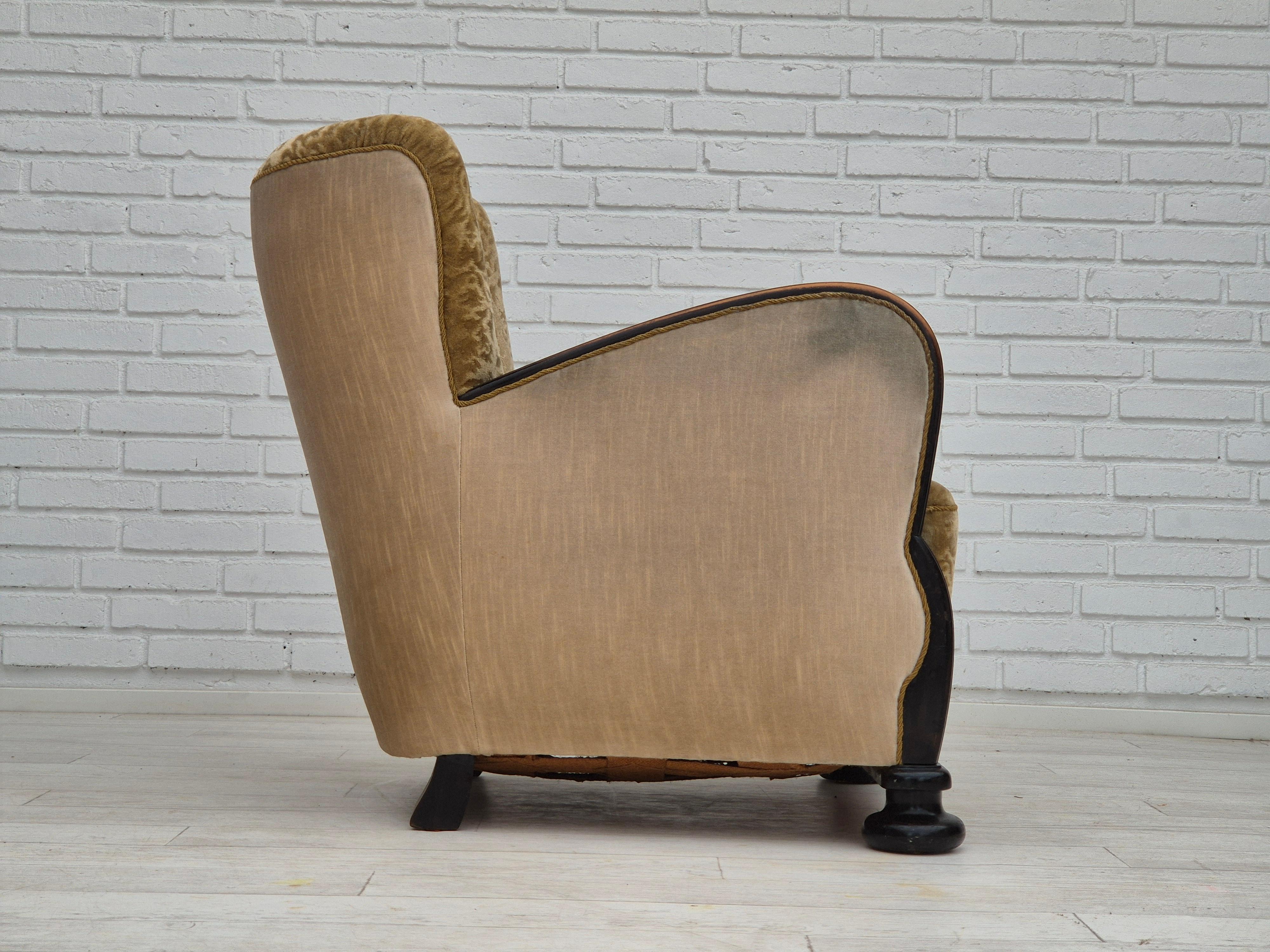 Scandinave moderne 1950s, Danish vintage relax armchair, furniture velour, ash wood. en vente