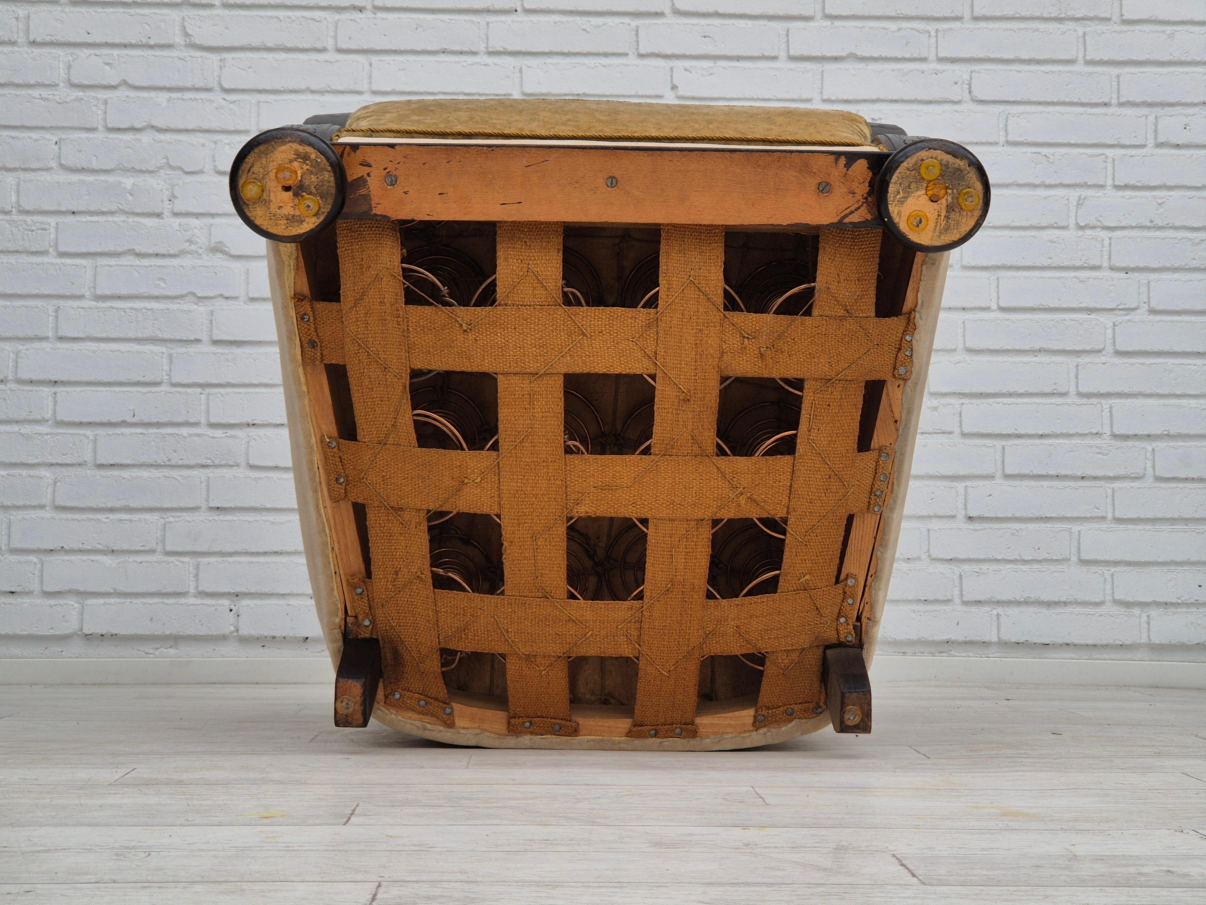 1950s, Danish vintage relax armchair, furniture velour, ash wood. en vente 1