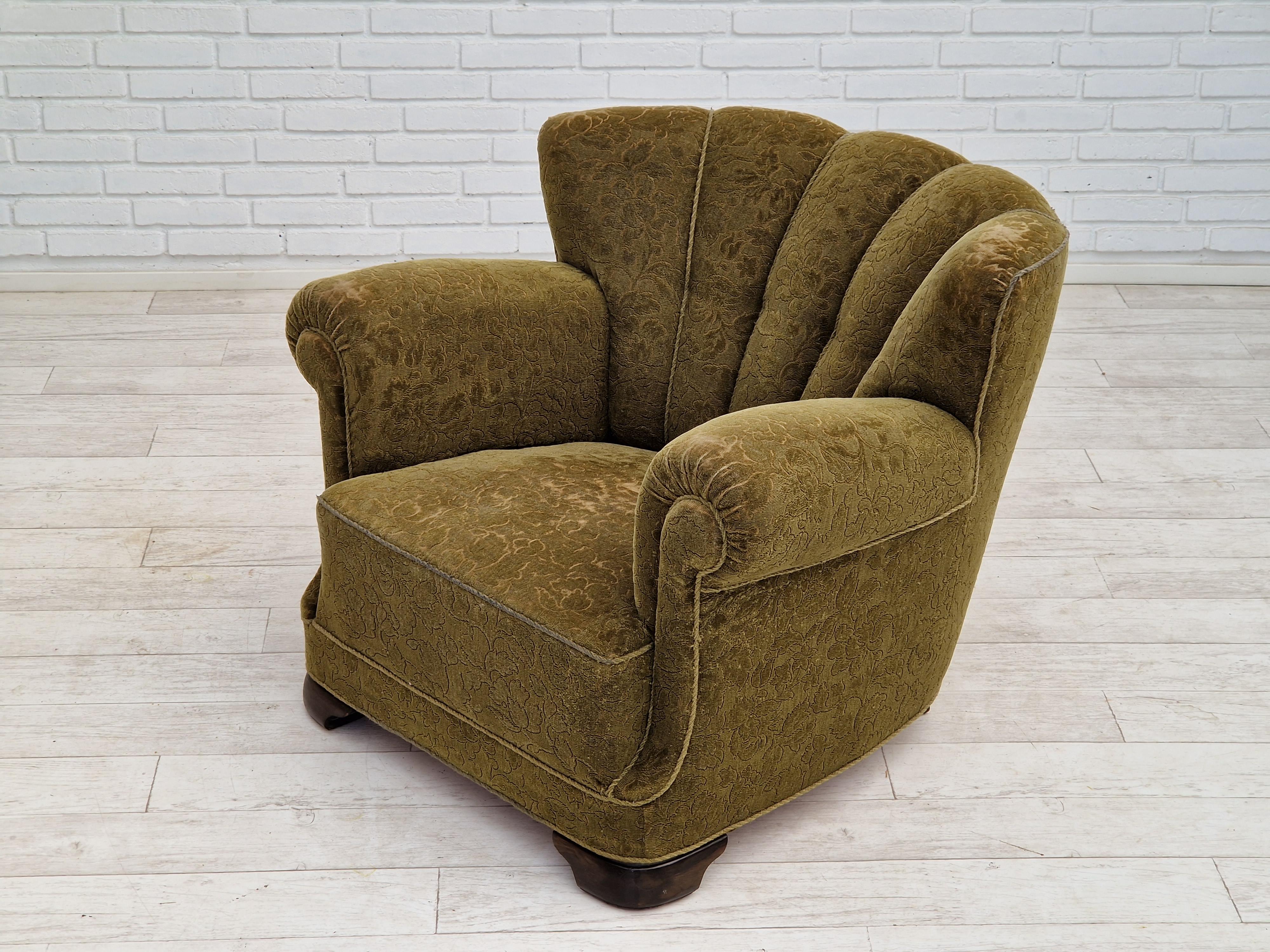 1950, chaise de relaxation vintage danoise en tissu vert, état d'origine. en vente 9
