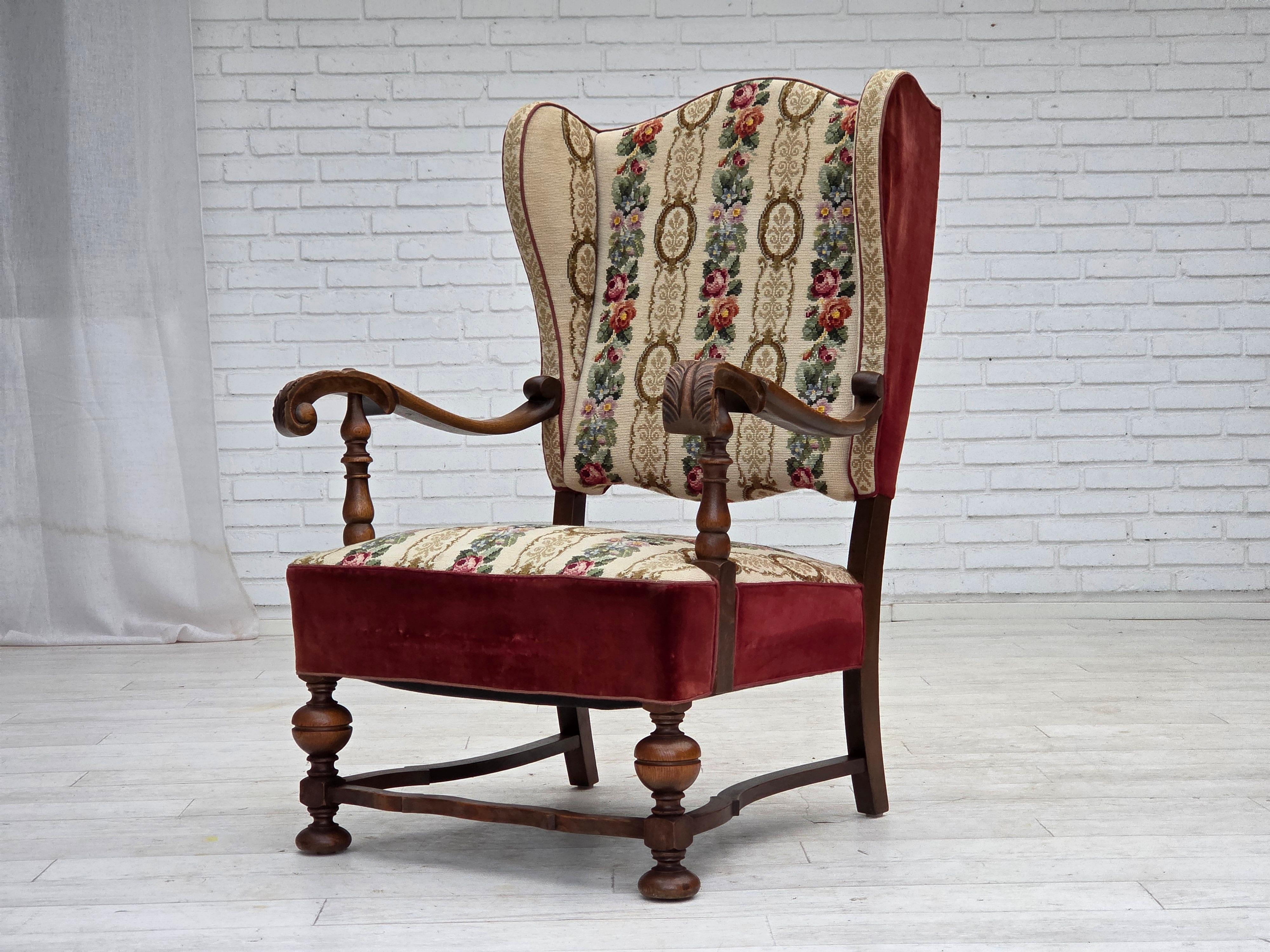 Años 50, sillón danés orejero, tejido de lana, terciopelo rojo para muebles, madera de fresno. en venta 6