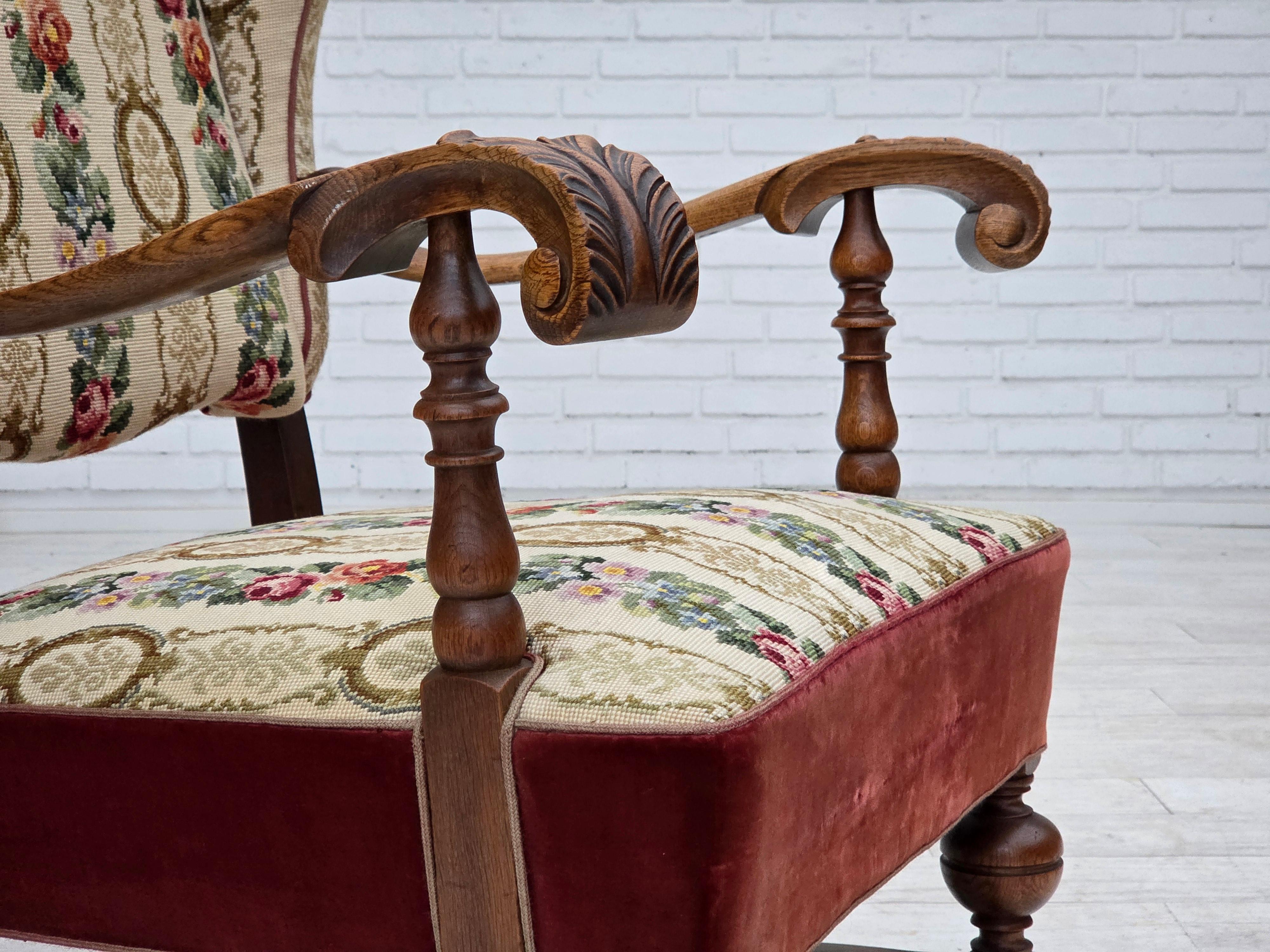 Años 50, sillón danés orejero, tejido de lana, terciopelo rojo para muebles, madera de fresno. Moderno de mediados de siglo en venta