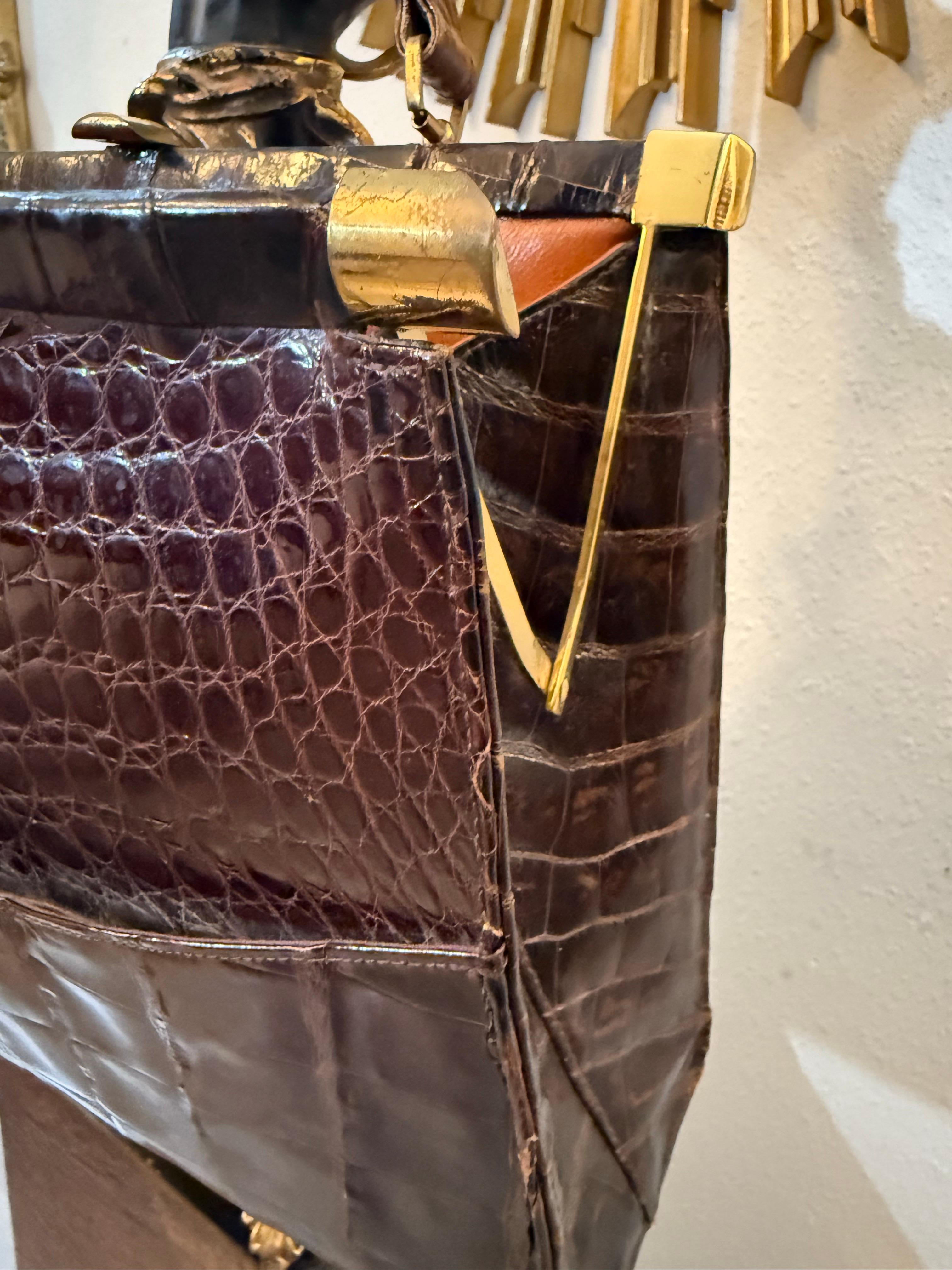 1950s Dark Brown Crocodile Handbag with Gold-Tone Hardware - Leather Lined For Sale 2