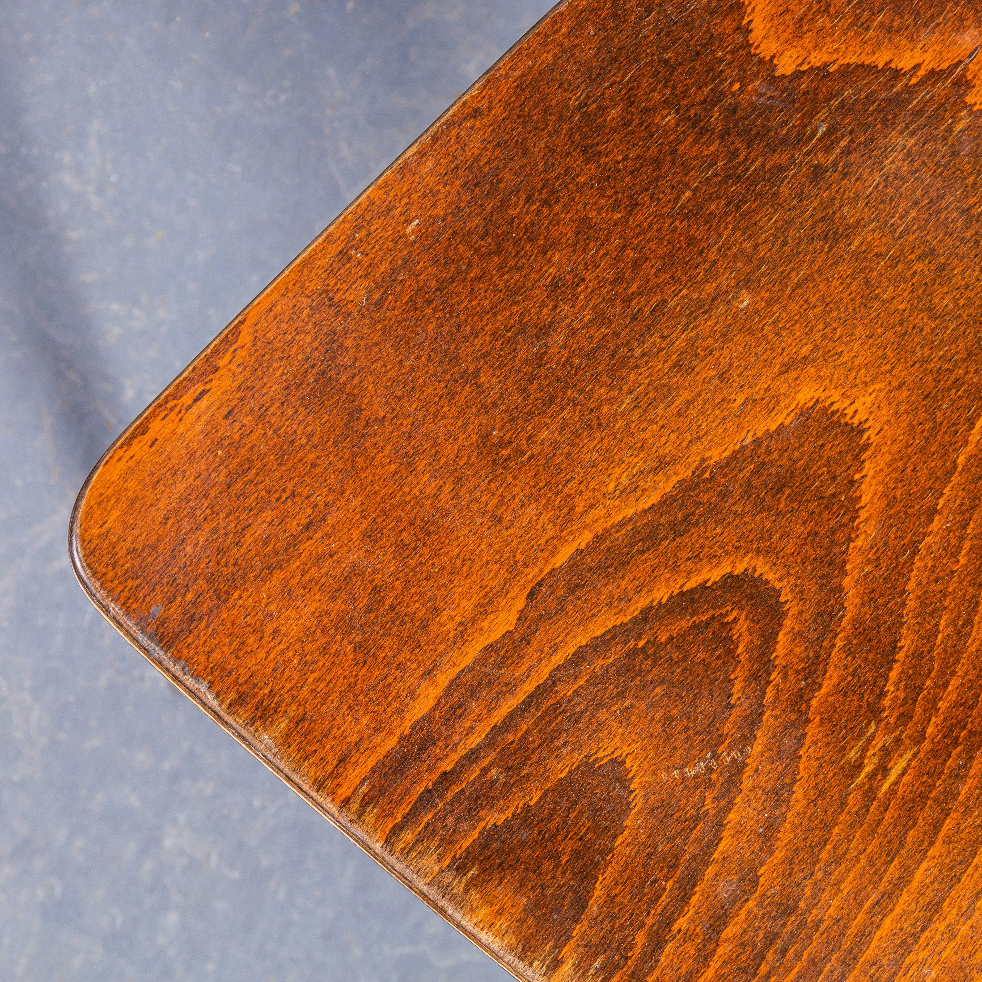 Set di sei sedie da pranzo in legno scuro Shakers Baumann degli anni '50 in vendita 1