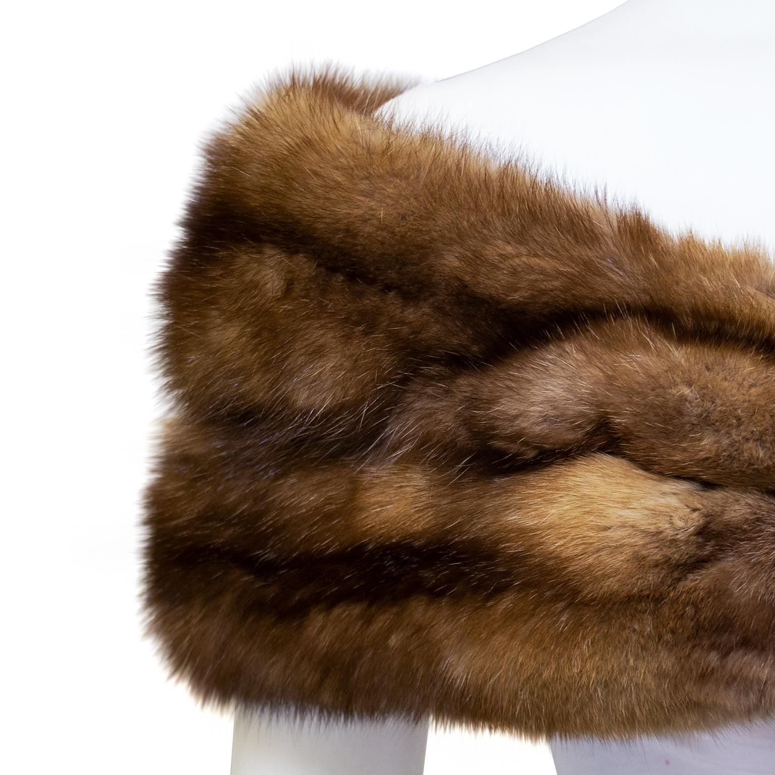 1950's De Pinna Golden Sable Fur Stole With Velvet Bow 1
