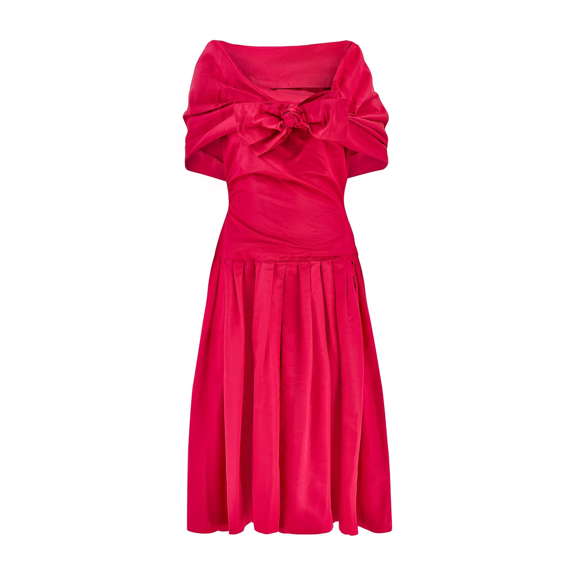 1950s De Pinna Pink Silk Evening Dress with Matching Capelet Excellent état - En vente à London, GB