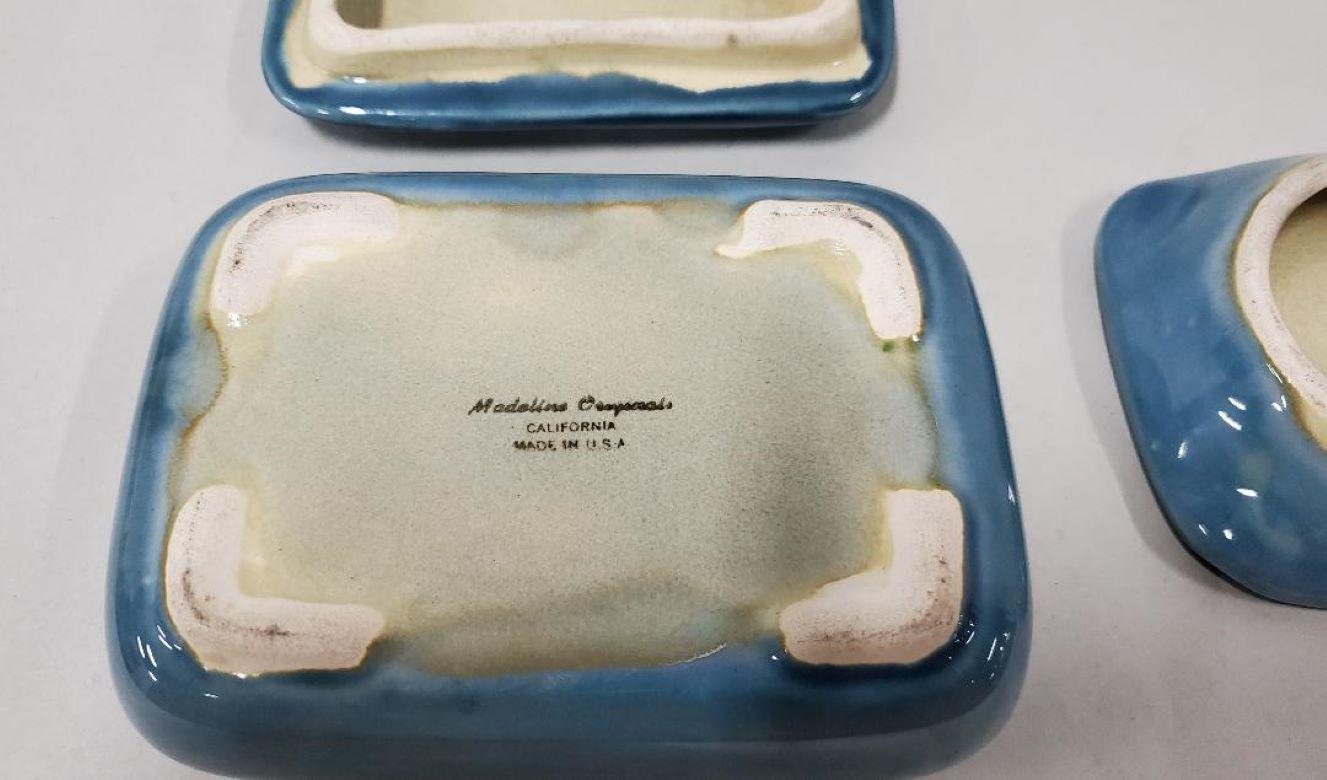 1950s Decorative Ceramic Cigarette Box & Matching Ashtray by Madeline Originals In Good Condition In Monrovia, CA