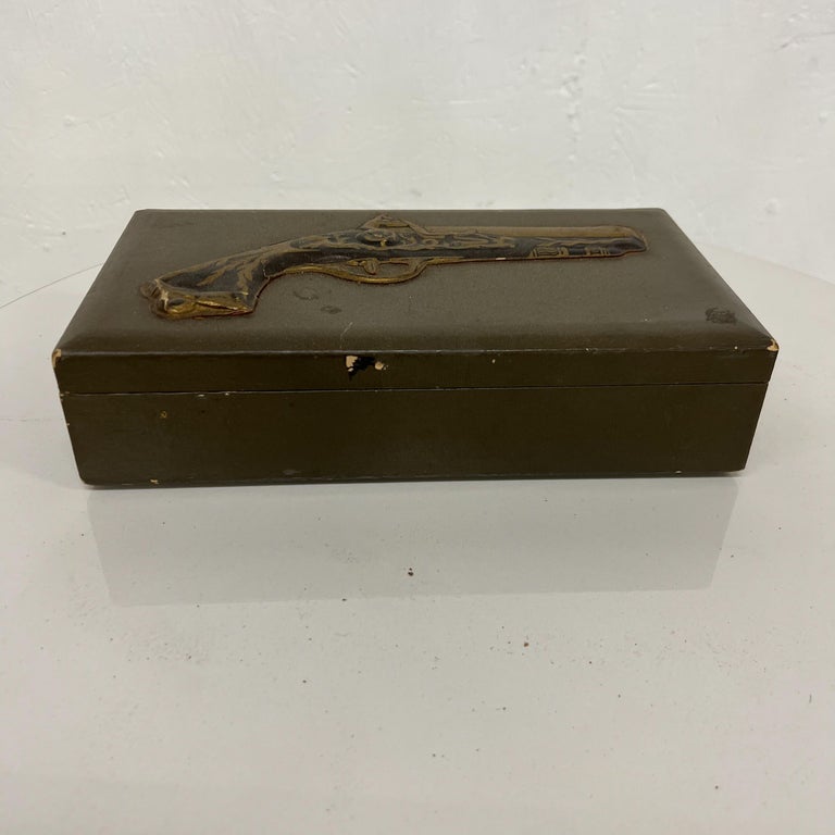 1950s Decorative Old Pistol Box Sectioned Jewelry Case Distressed Vintage For Sale 7