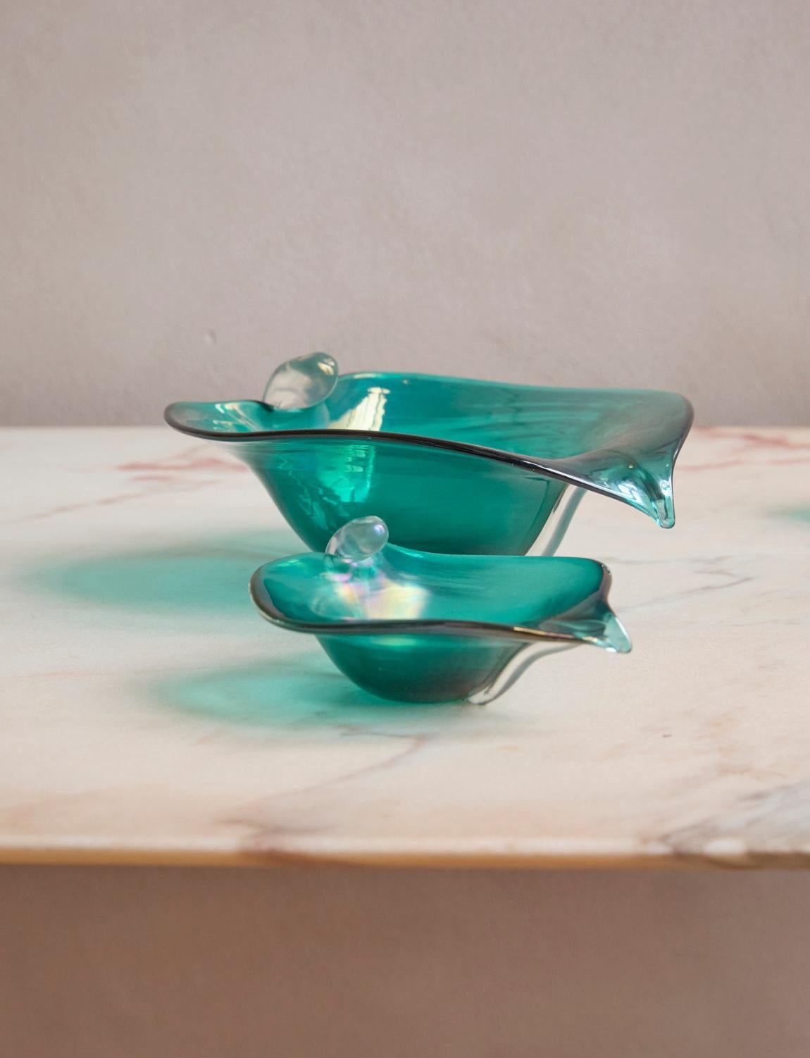 Glass 1950s Deep Marine Leaf Set by Alfredo Barbini- Bowl & 6 Cups For Sale