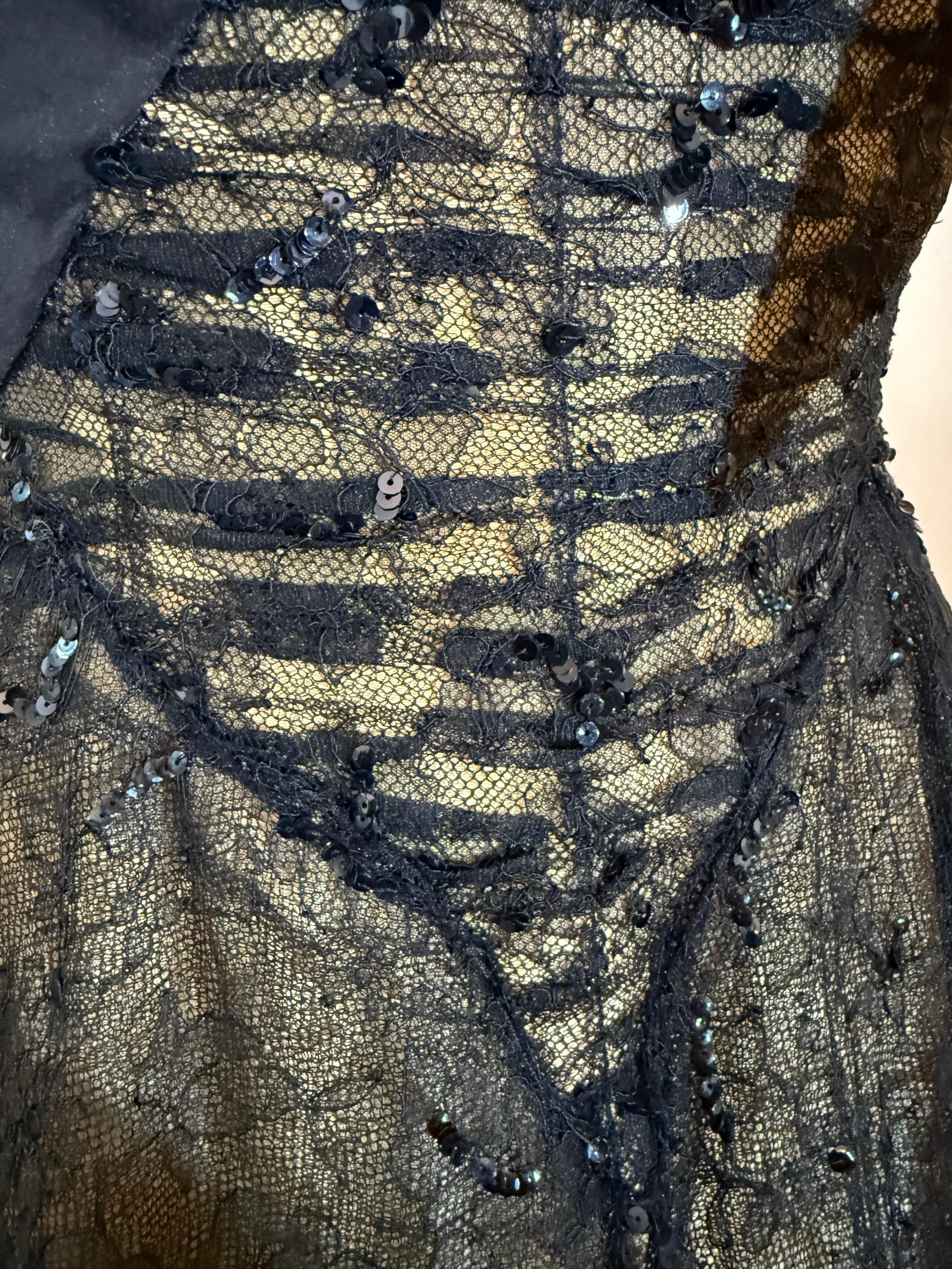 Abito senza spalline in taffetà di seta e pizzo Chantilly anni '50 di Demi-Couture in vendita 5