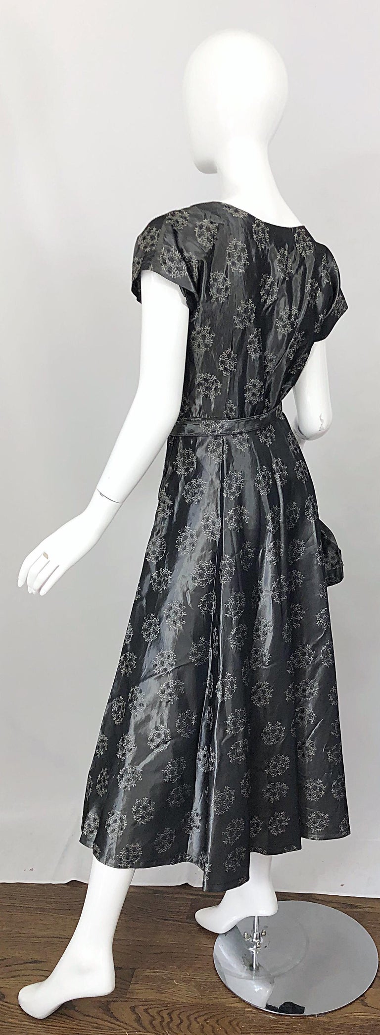 1950s Demi Couture Gunmetal Silver Grey Silk Taffeta Vintage Dress and