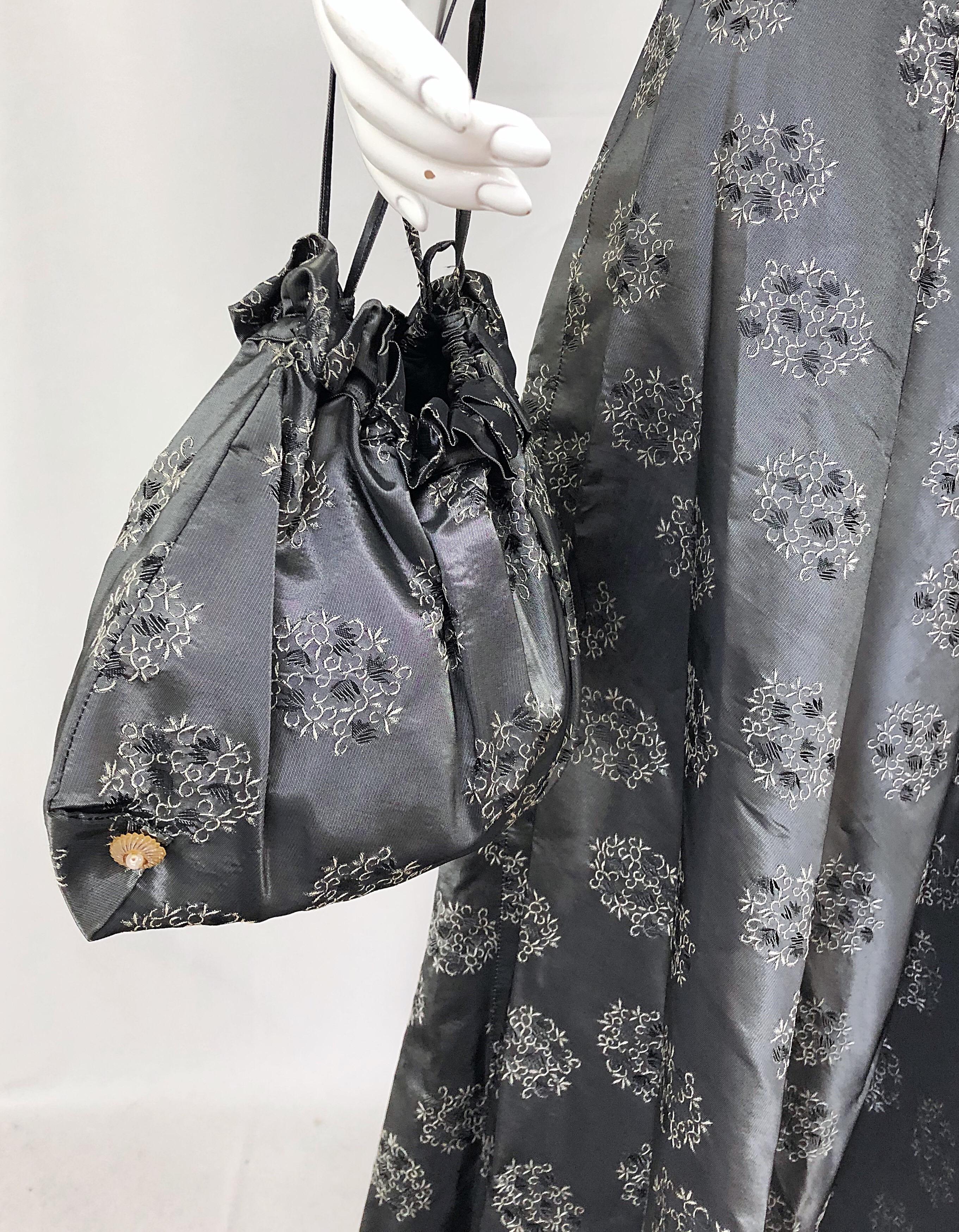 Robe et sac à main vintage en taffetas de soie argenté, demi-couture, années 50 Excellent état - En vente à San Diego, CA