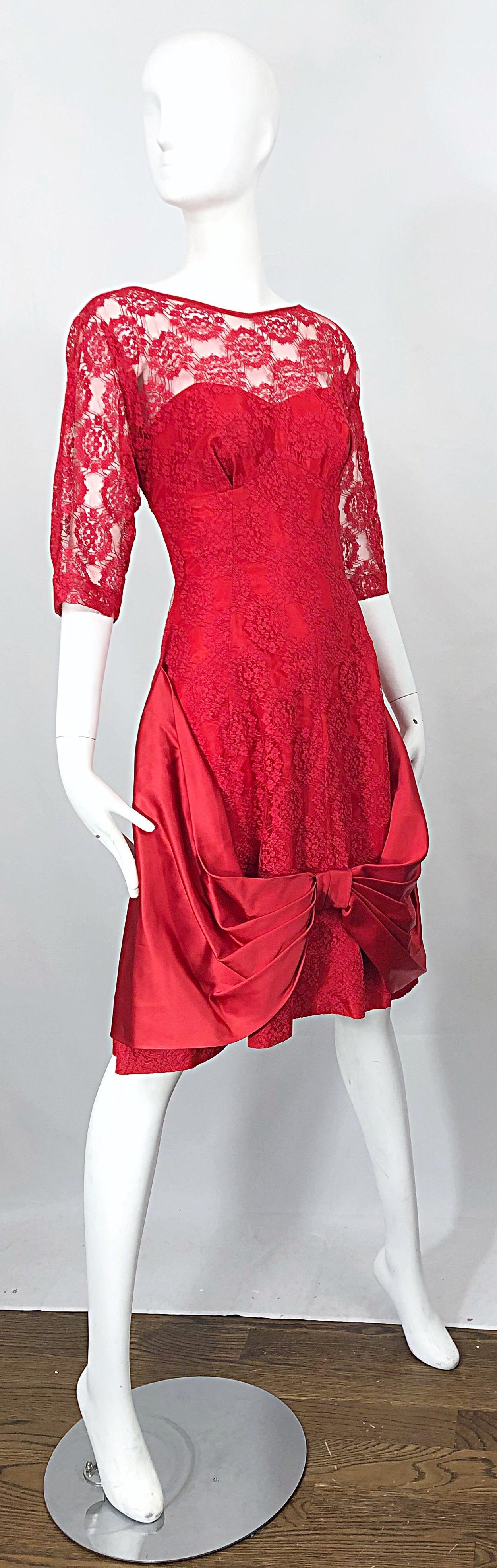 1950s Demi Couture Lips Stick Red Silk Lace 3/4 Sleeve Vintage 50s Dress For Sale 2