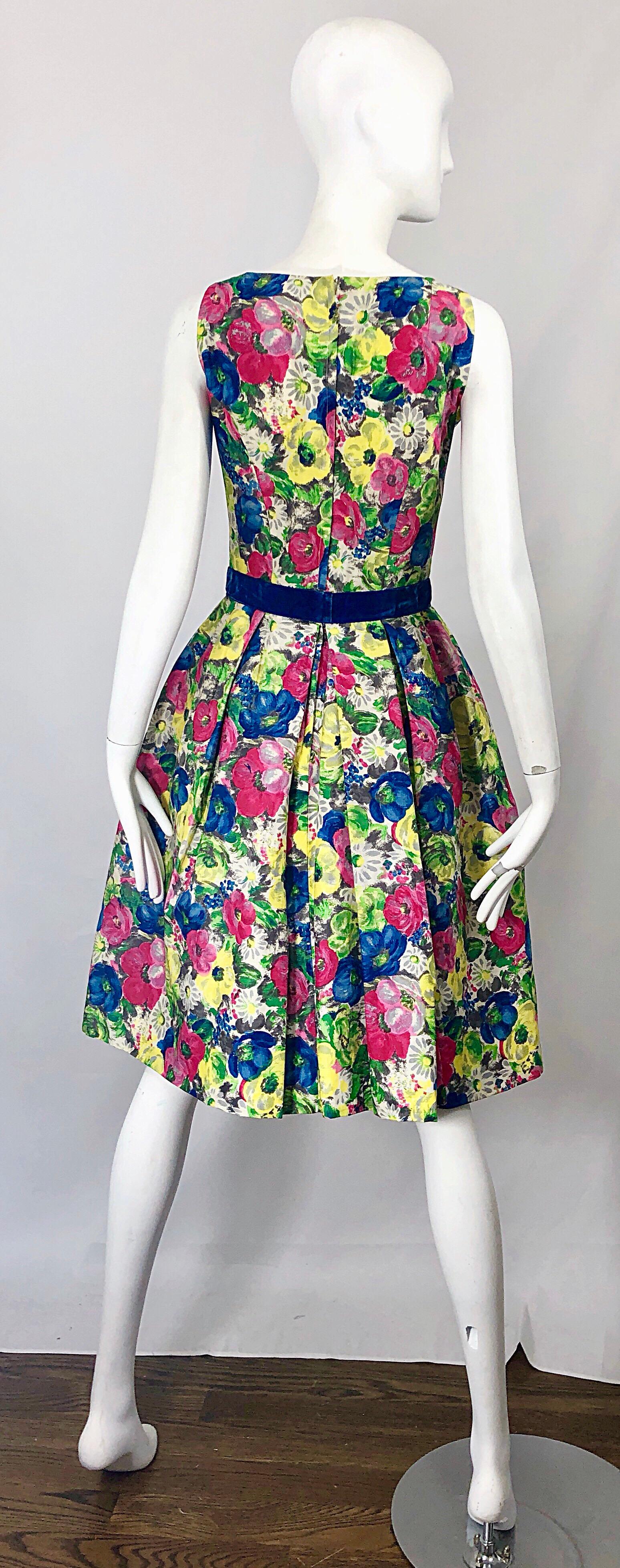 1950s Demi Couture Sequined Watercolor Floral Silk Fit n' Flare Vintage Dress In Excellent Condition In San Diego, CA