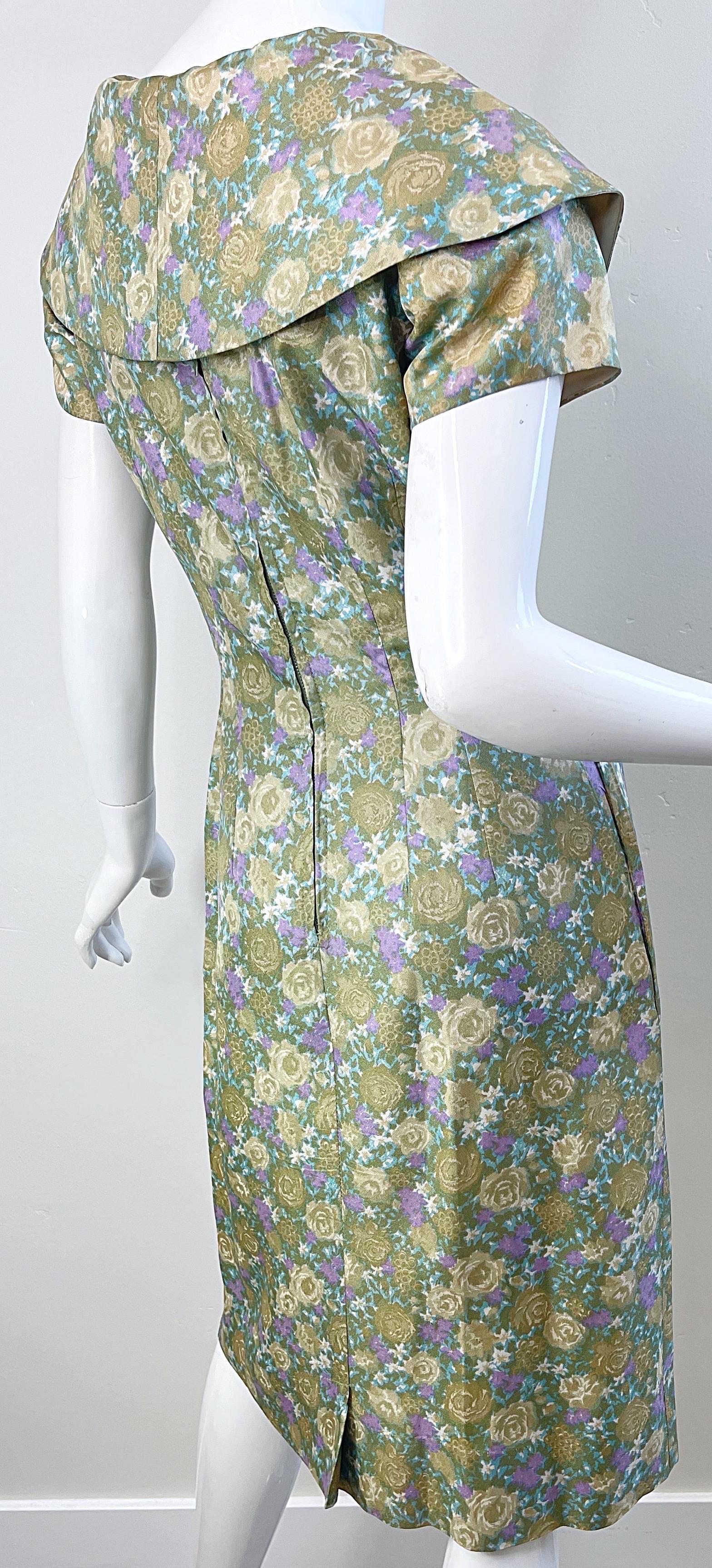 Gray 1950s Demi Couture Shawl Collar Green Purple Flower Print Silk Vintage 50 Dress For Sale