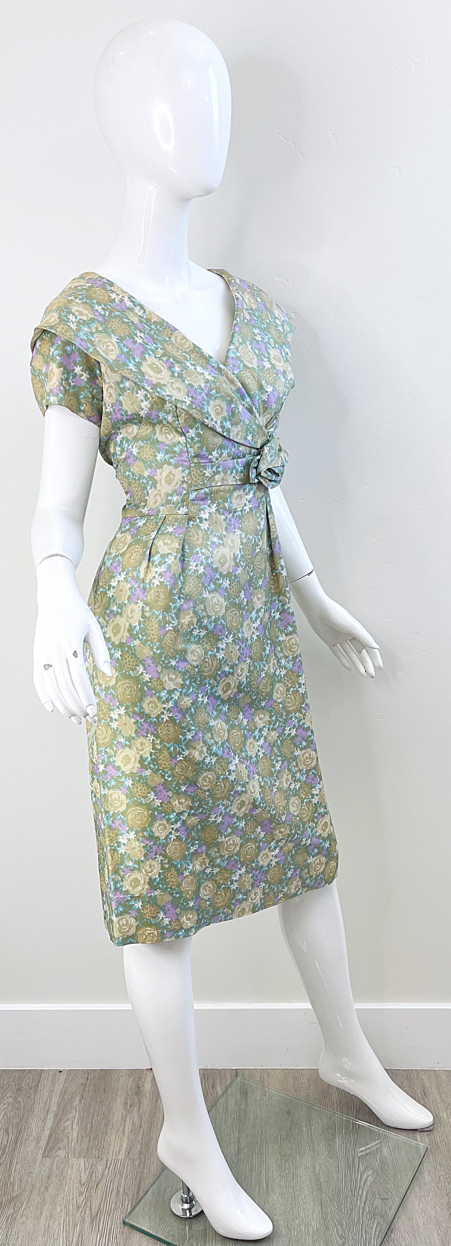 1950s Demi Couture Shawl Collar Green Purple Flower Print Silk Vintage 50 Dress In Excellent Condition For Sale In San Diego, CA