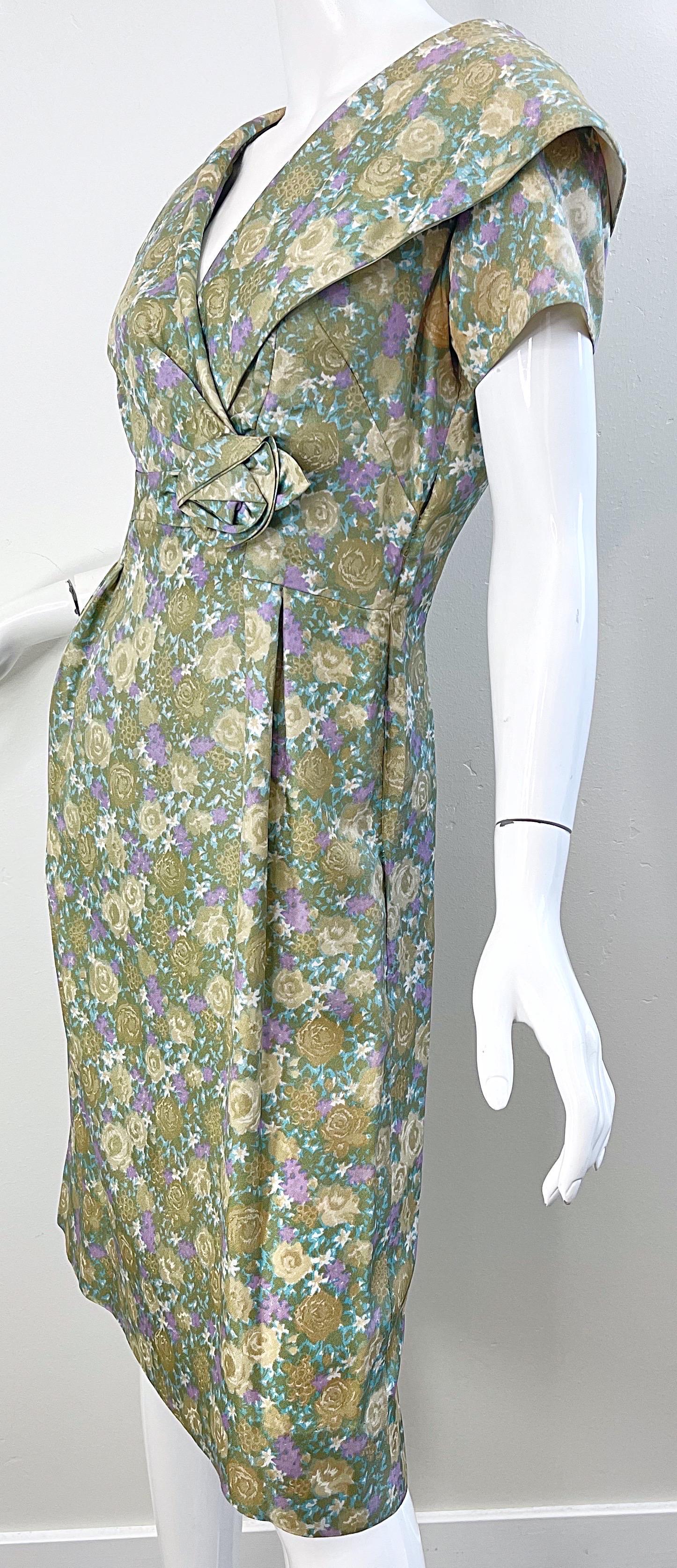 1950s Demi Couture Shawl Collar Green Purple Flower Print Silk Vintage 50 Dress For Sale 3