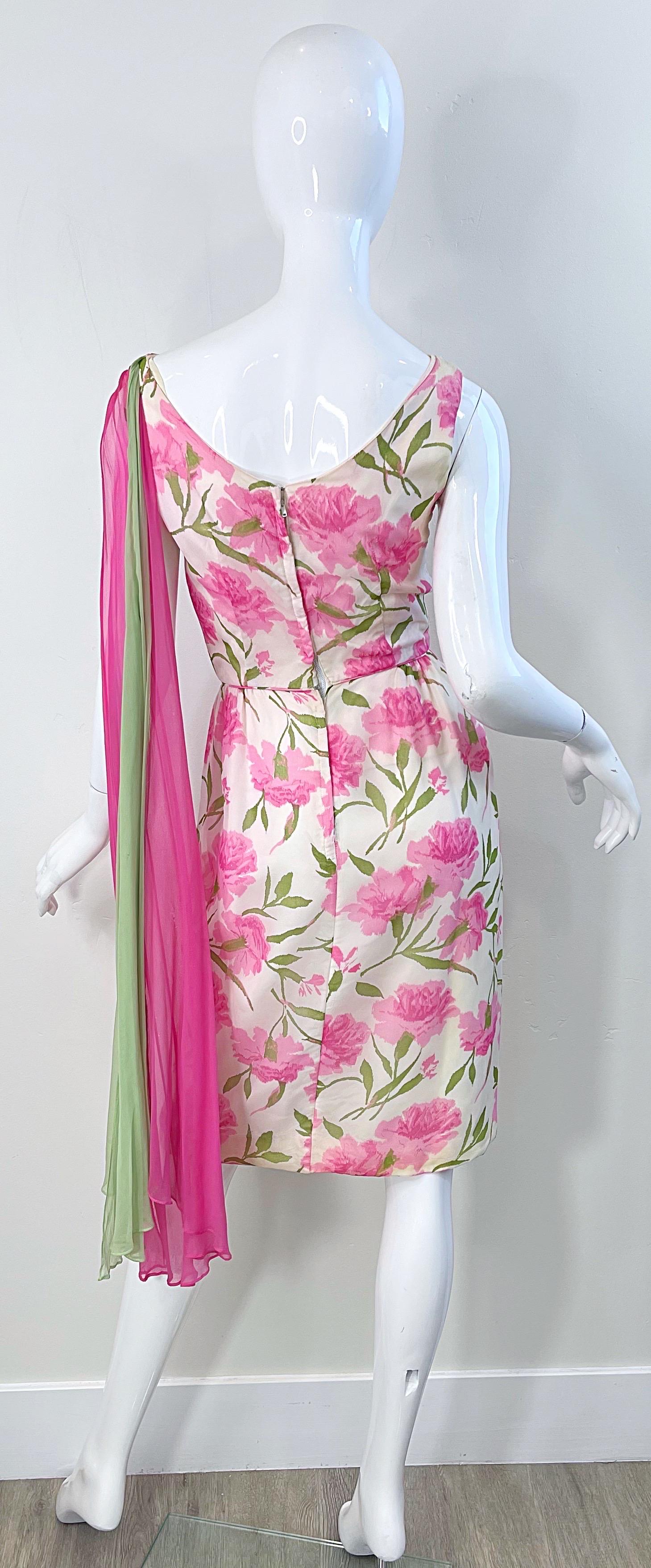 1960er Demi Couture Vintage 60er Jahre Kleid aus Seide und Chiffon mit Blumendruck in Rosa + Grün im Zustand „Gut“ im Angebot in San Diego, CA