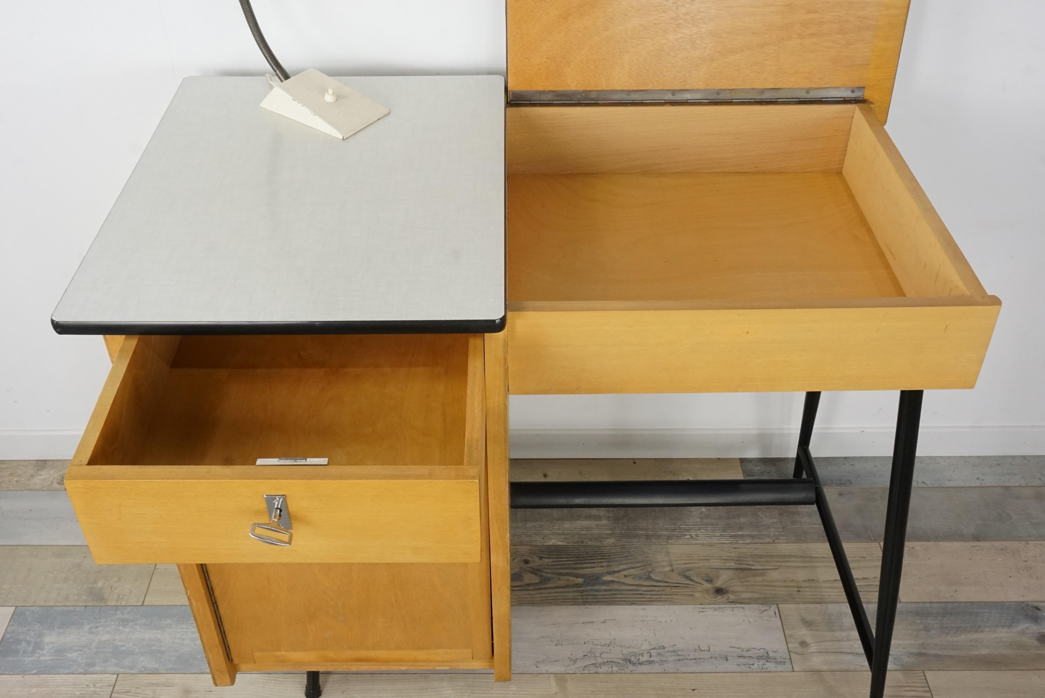1950s Design Black Metal and Wooden Desk 8
