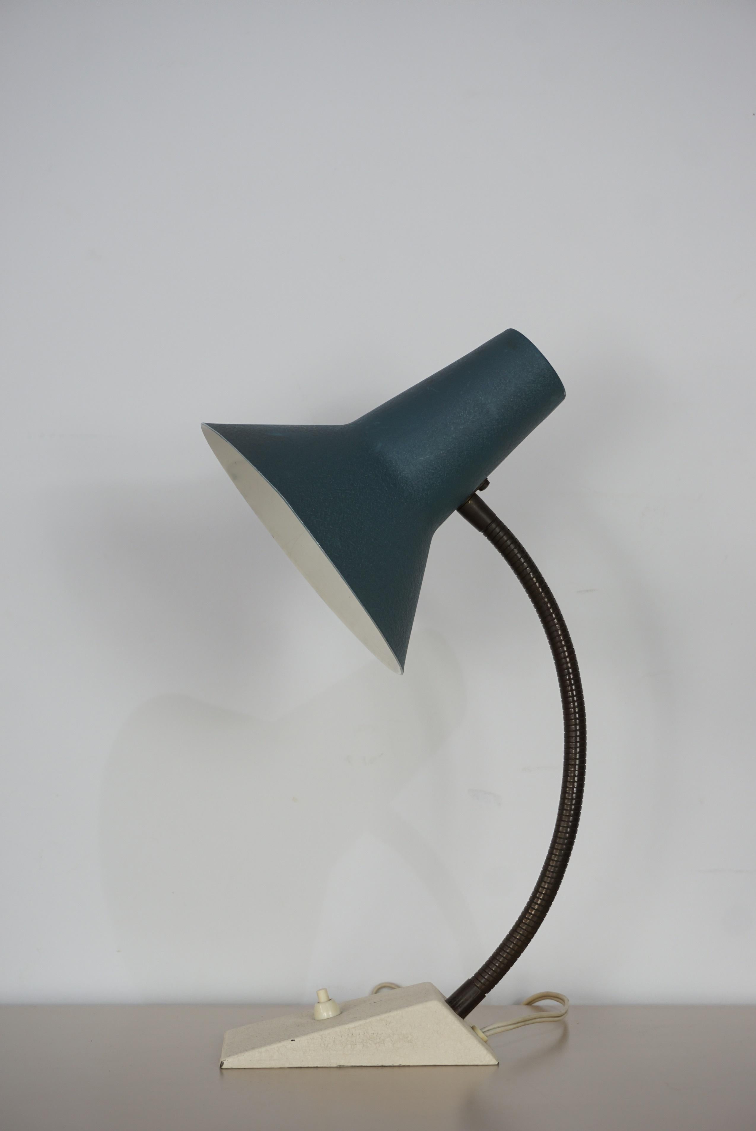 20th Century 1950s Design Metal Articulated Desk Lamp