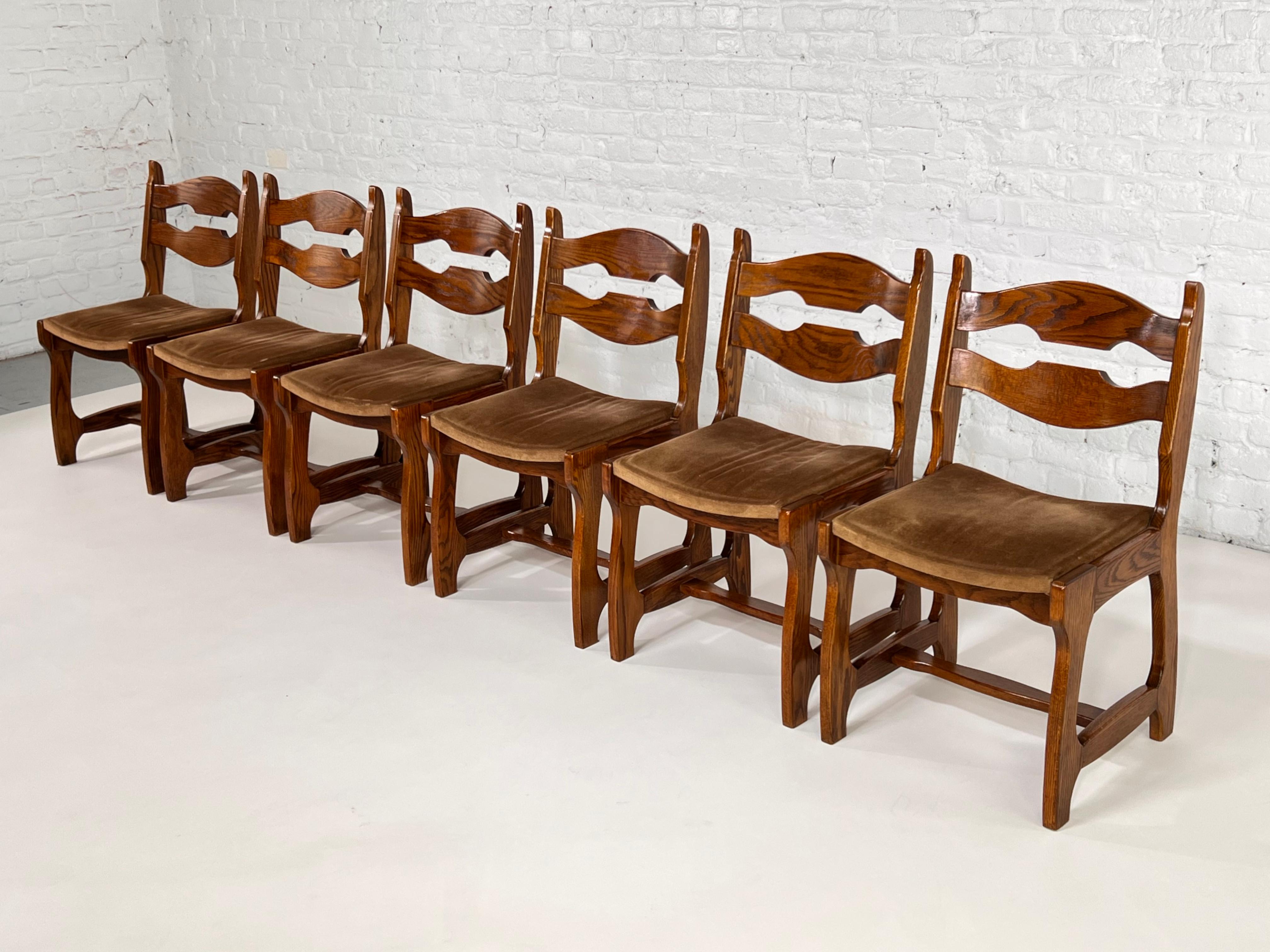 European 1950s Design Oak Wooden And Velvet Seat Set of 6 Chairs For Sale